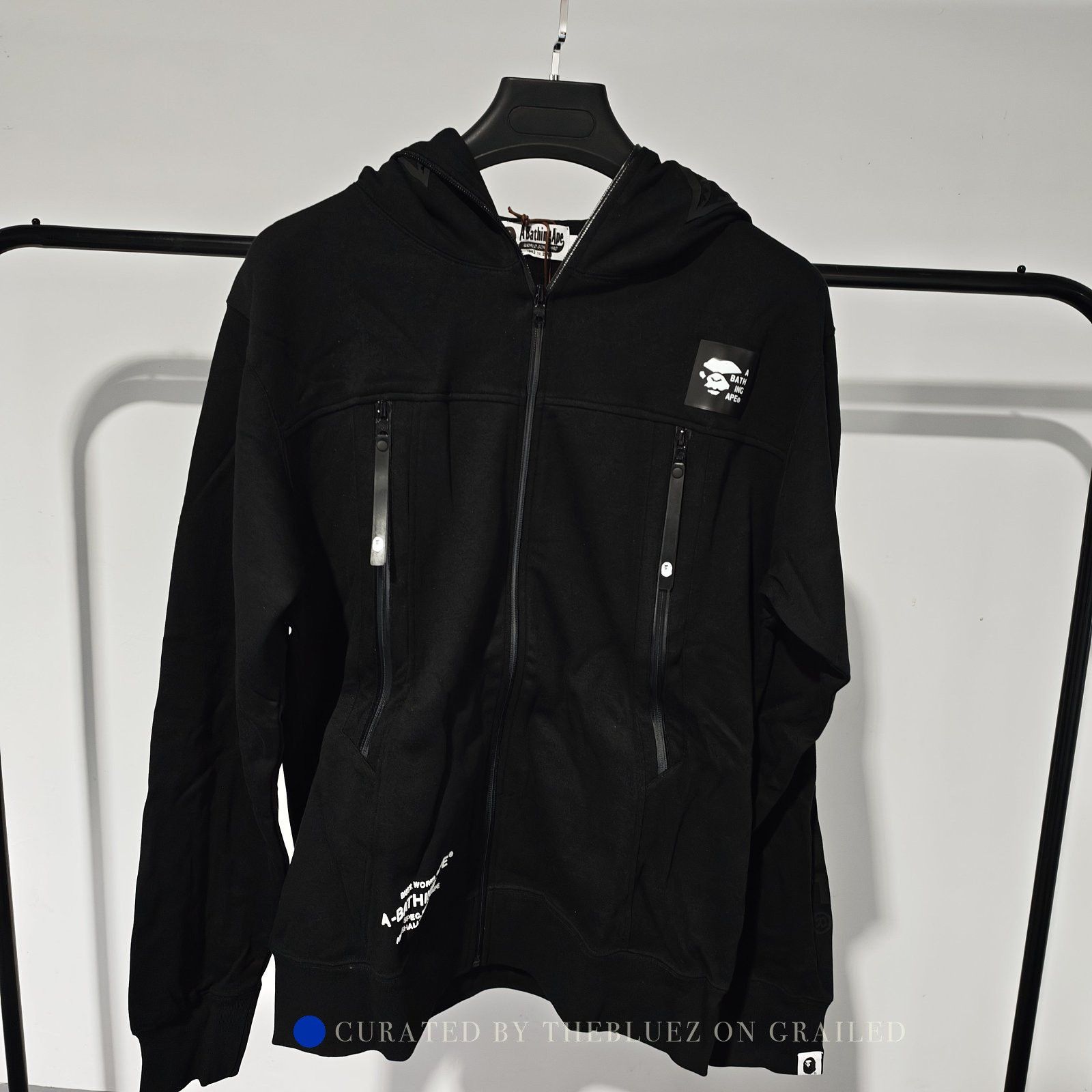 Bape Black Shark Hoodie in XL Size Size US XL / EU 56 / 4 - 1 Thumbnail