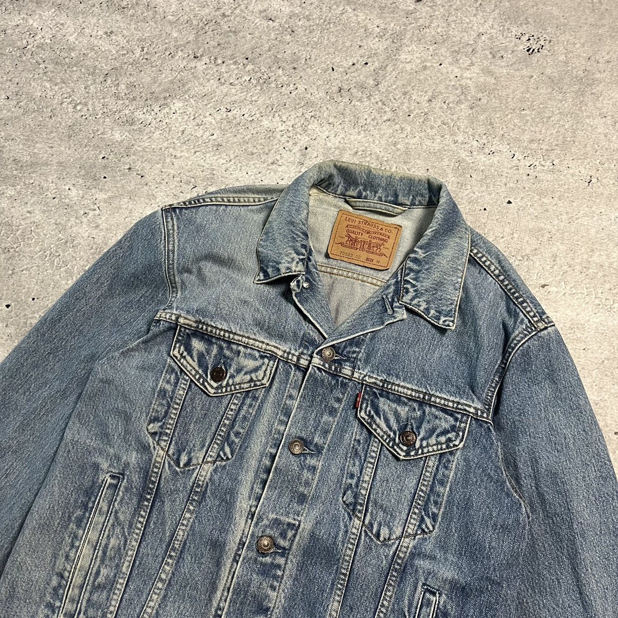 Levi's × Levi's Vintage Clothing × Vintage Levis trucker jacket vintage M 90s made in italy washed Size US M / EU 48-50 / 2 - 3 Thumbnail
