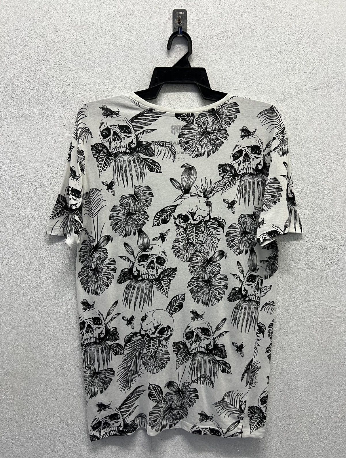 Bershka BERSHKA FEAR IN HAWAII SHIRT Size US S / EU 44-46 / 1 - 2 Thumbnail