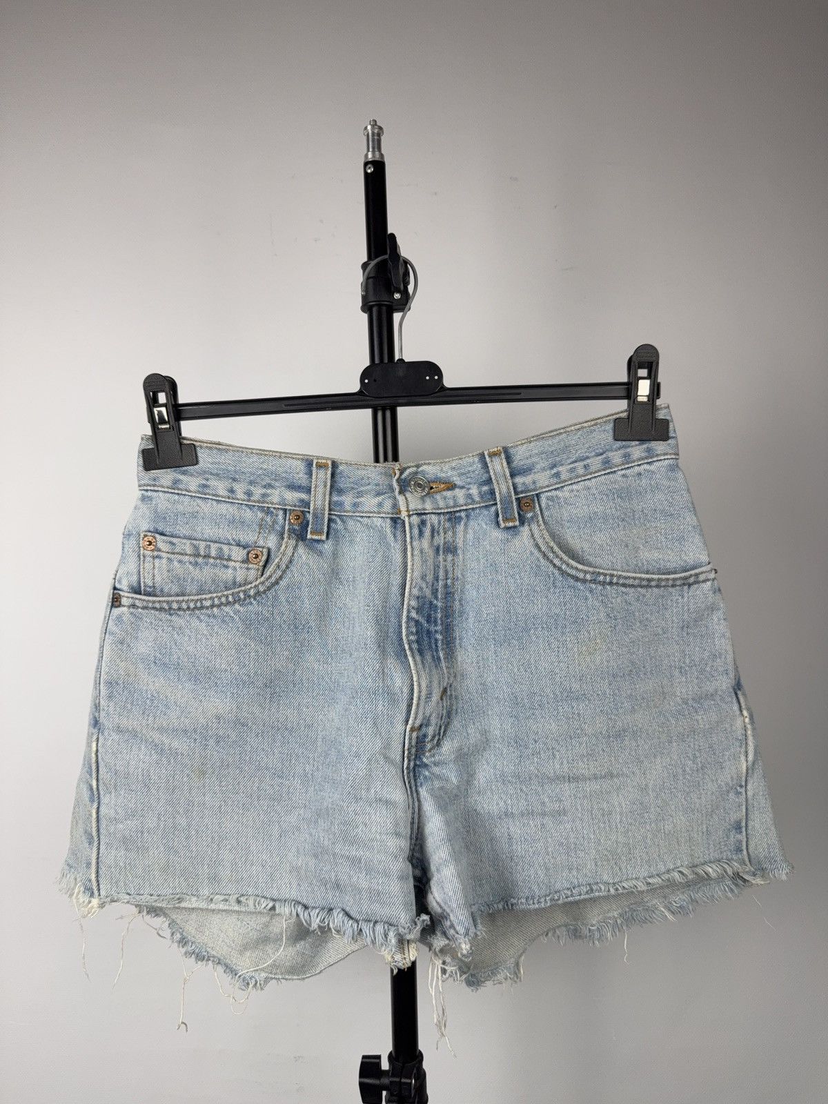 Levi's Vintage Clothing 90s Distressed Levi’s 501 Cut Off High Rise Denim Shorts Y2K Size 28" / US 6 / IT 42 - 1 Thumbnail