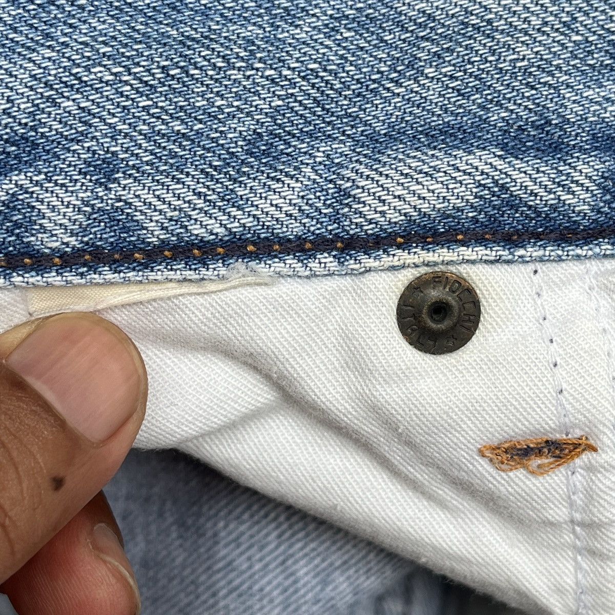 Armani VINTAGE ARMANI JEANS ITALY BAGGY LOOSE BLUE DENIM Size US 36 / EU 52 - 22 Thumbnail