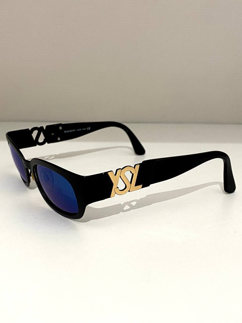 Yves Saint Laurent Yves Saint Laurent YSL Big Gold Logo Black Retro Sunglasses Size ONE SIZE - 8 Thumbnail