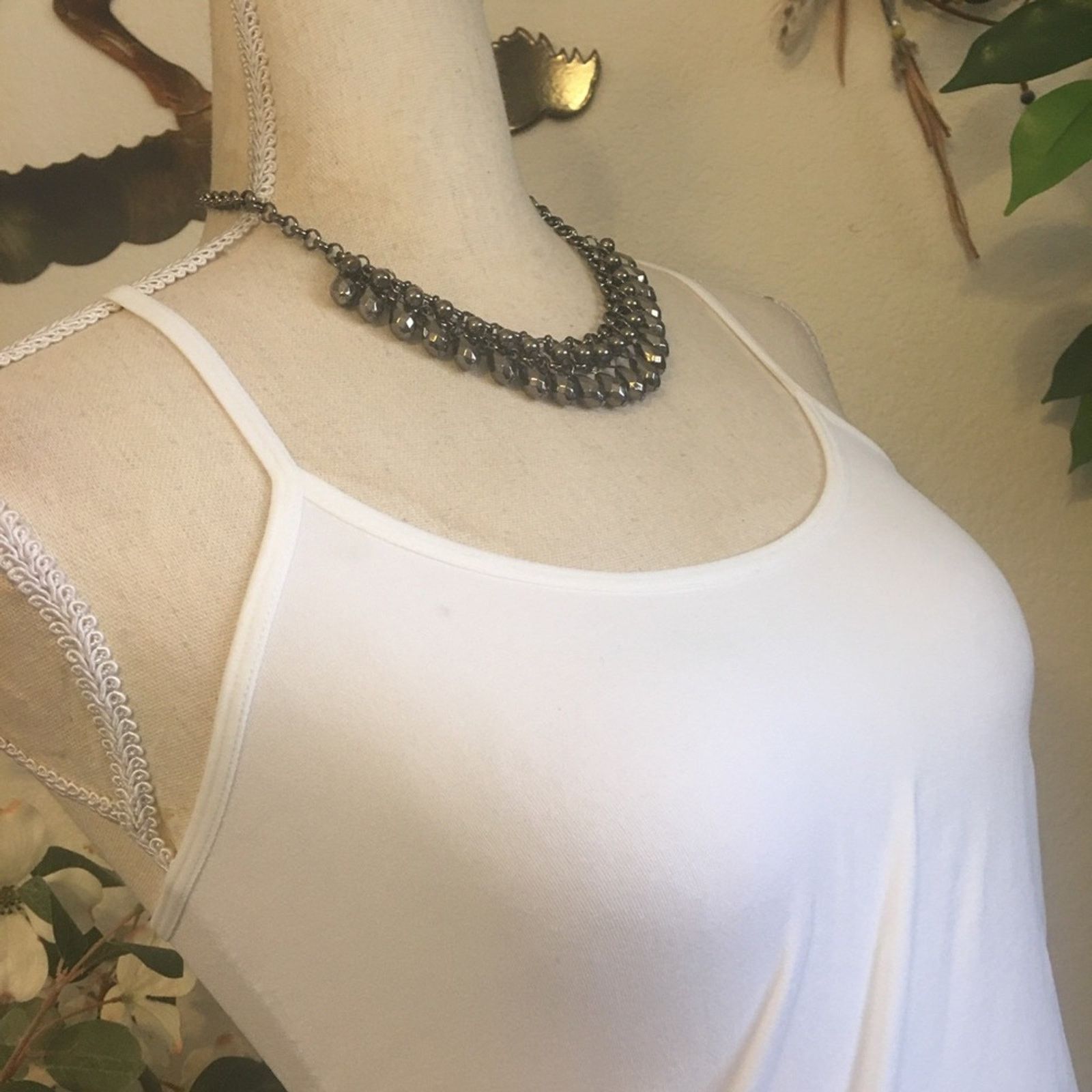 Jewelry Shiny chrome tone faceted bead bib necklace Size ONE SIZE - 2 Thumbnail