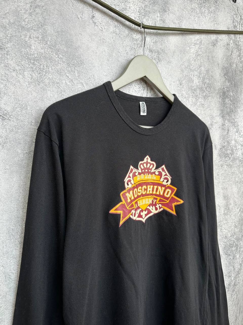 Moschino Moschino Royal Academy Print Long Sleeve T-Shirt Black Crew Size US XL / EU 56 / 4 - 3 Thumbnail