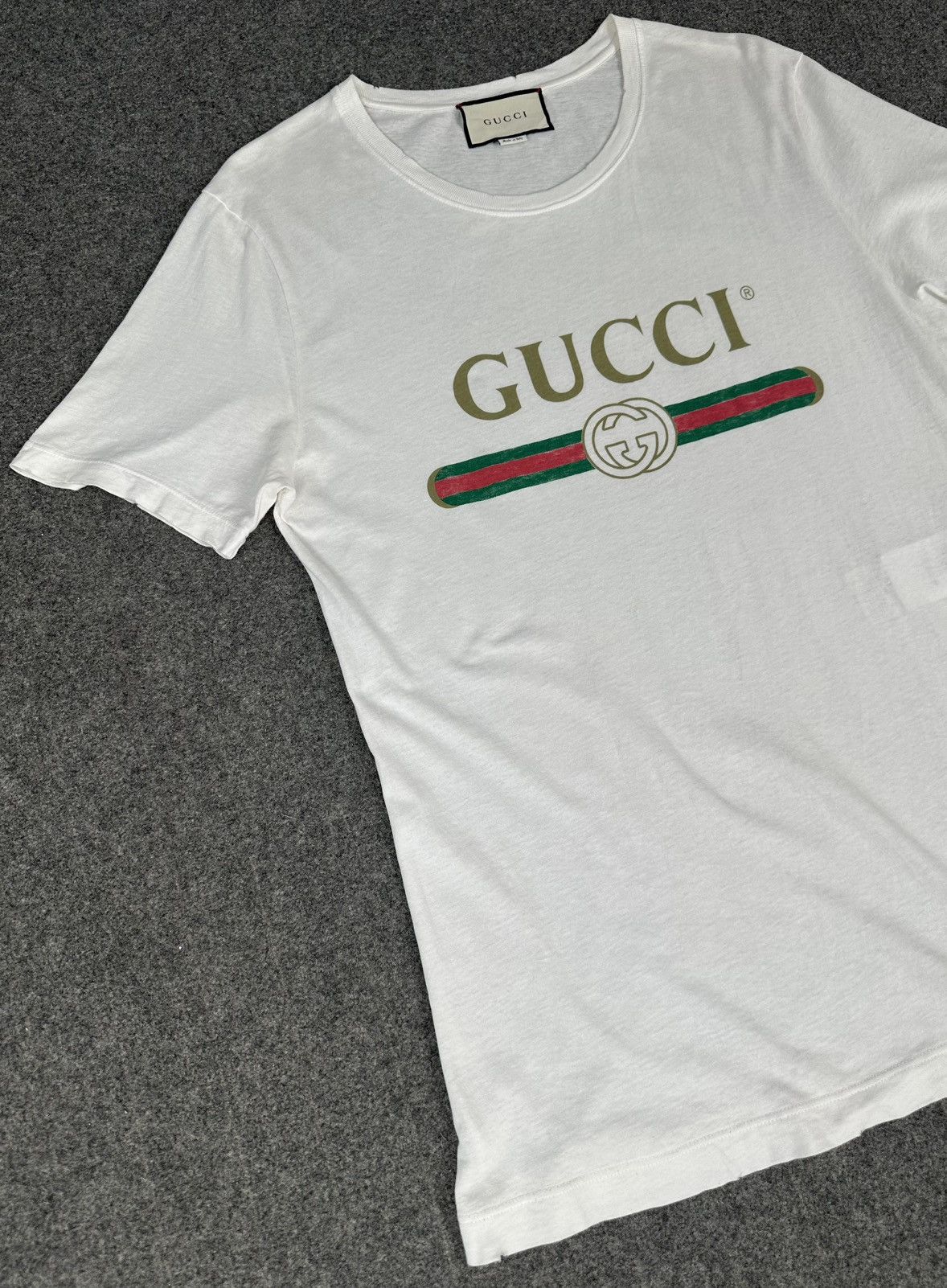 Gucci Gucci - Classic Logo Distressed - Short Sleeve Shirt - White Size US M / EU 48-50 / 2 - 3 Thumbnail