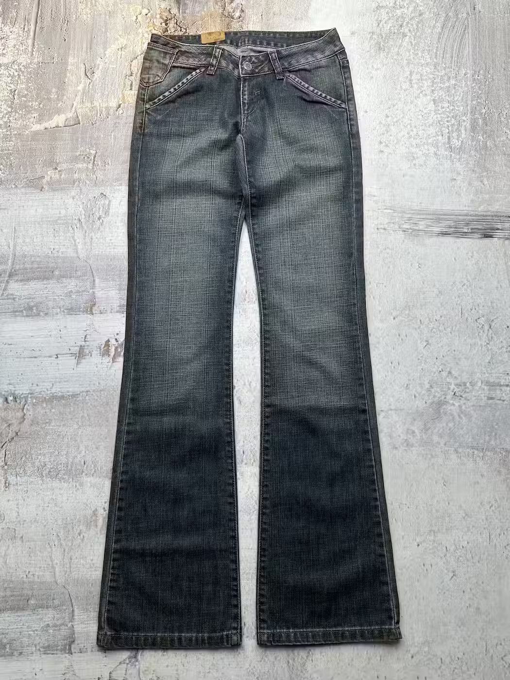 image of Vintage Basic Flare Jeans in Blue, Women's (Size 26)