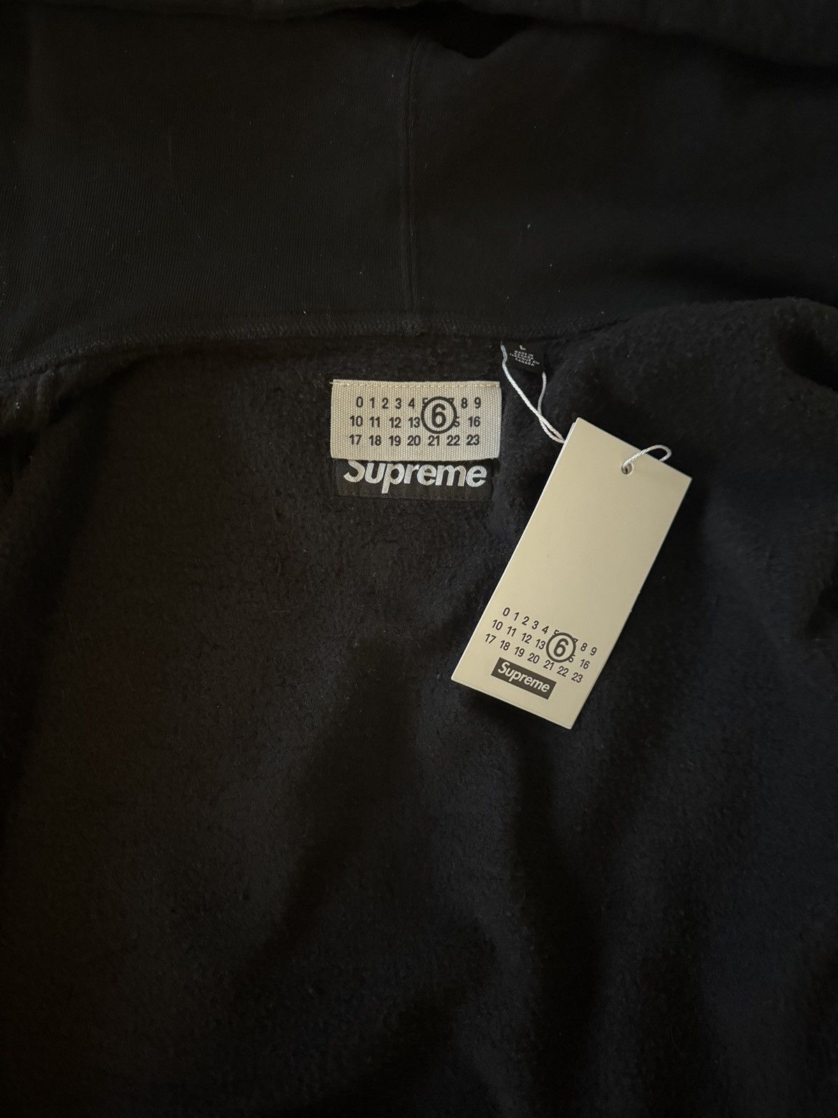 Maison Margiela × Supreme Supreme x MM6 Box Logo Zip Up Size L Size US L / EU 52-54 / 3 - 3 Thumbnail
