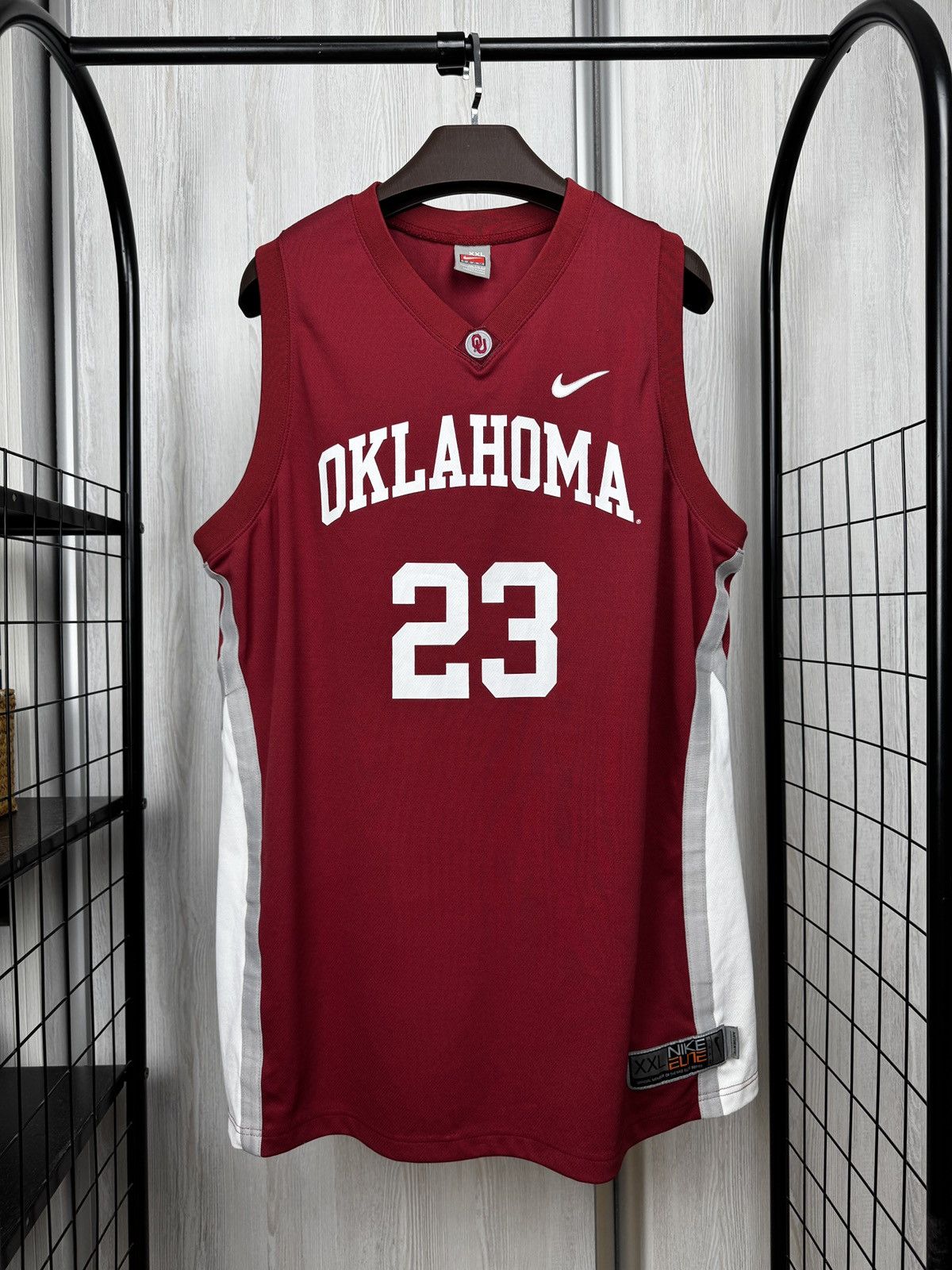 Nike Nike Oklahoma Sooners #23 NCAA Basketball Jersey Authentic Size US XXL / EU 58 / 5 - 1 Thumbnail