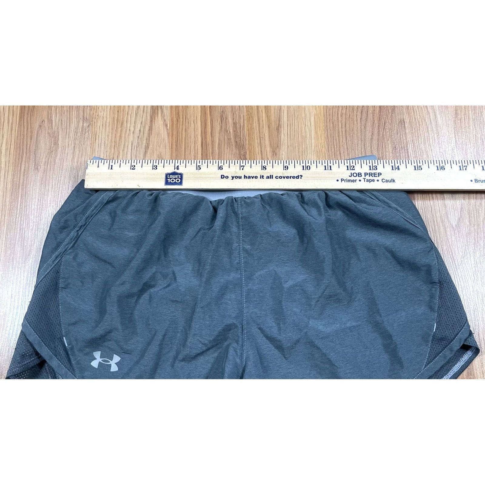 Under Armour Under Armour Shorts Womens SM Loose Heatgear Athletic Running Cross Training Gray Size 28" / US 6 / IT 42 - 3 Thumbnail