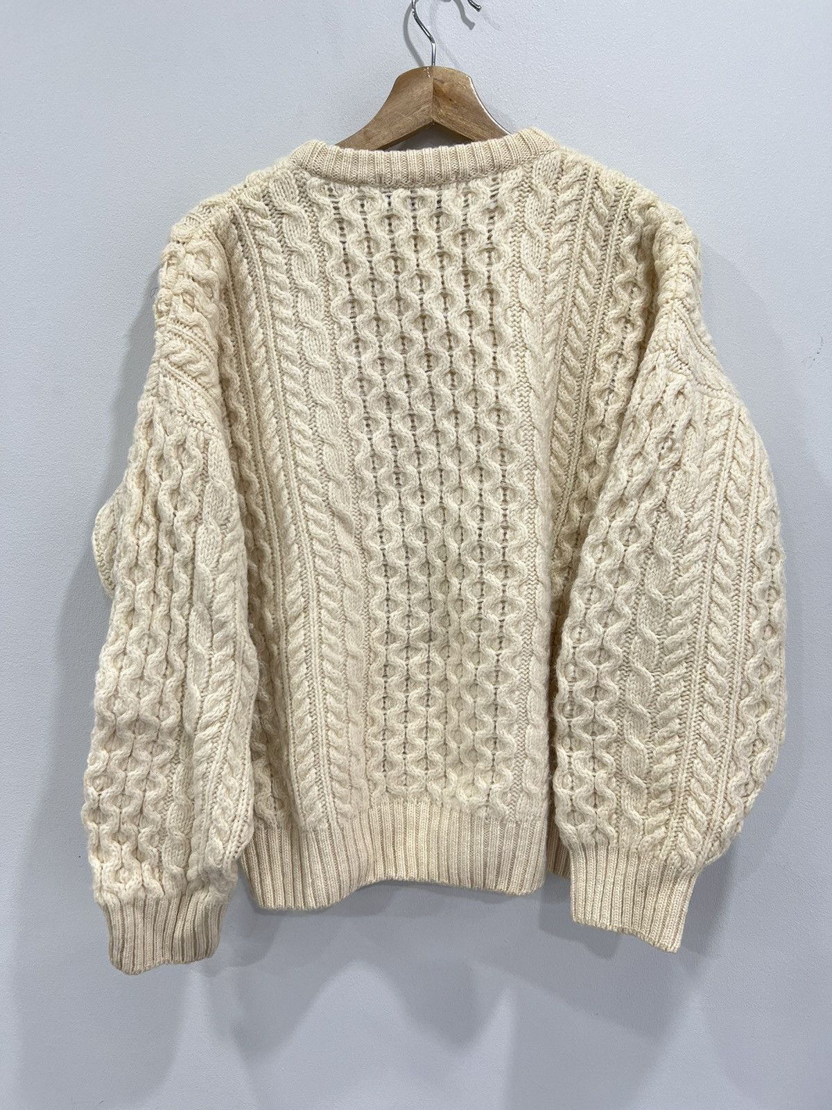Vintage Vintage Cable Knit Sweater Cream crewneck Size US M / EU 48-50 / 2 - 3 Thumbnail