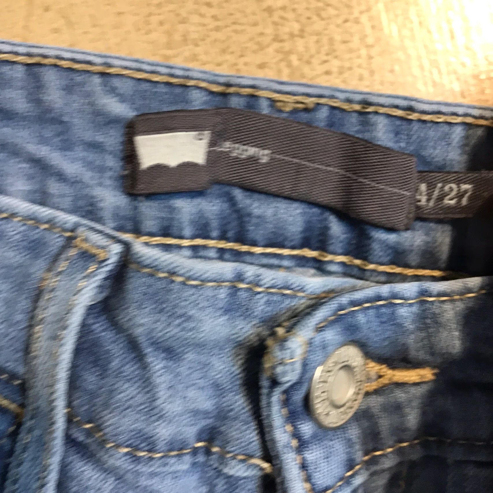 Levi's Levi's Light Blue Denim Womens Short 5-Pocket Zip Fly Slim Fit 8.5 Inseam 26W 4 Size 27" / US 4 / IT 40 - 4 Thumbnail