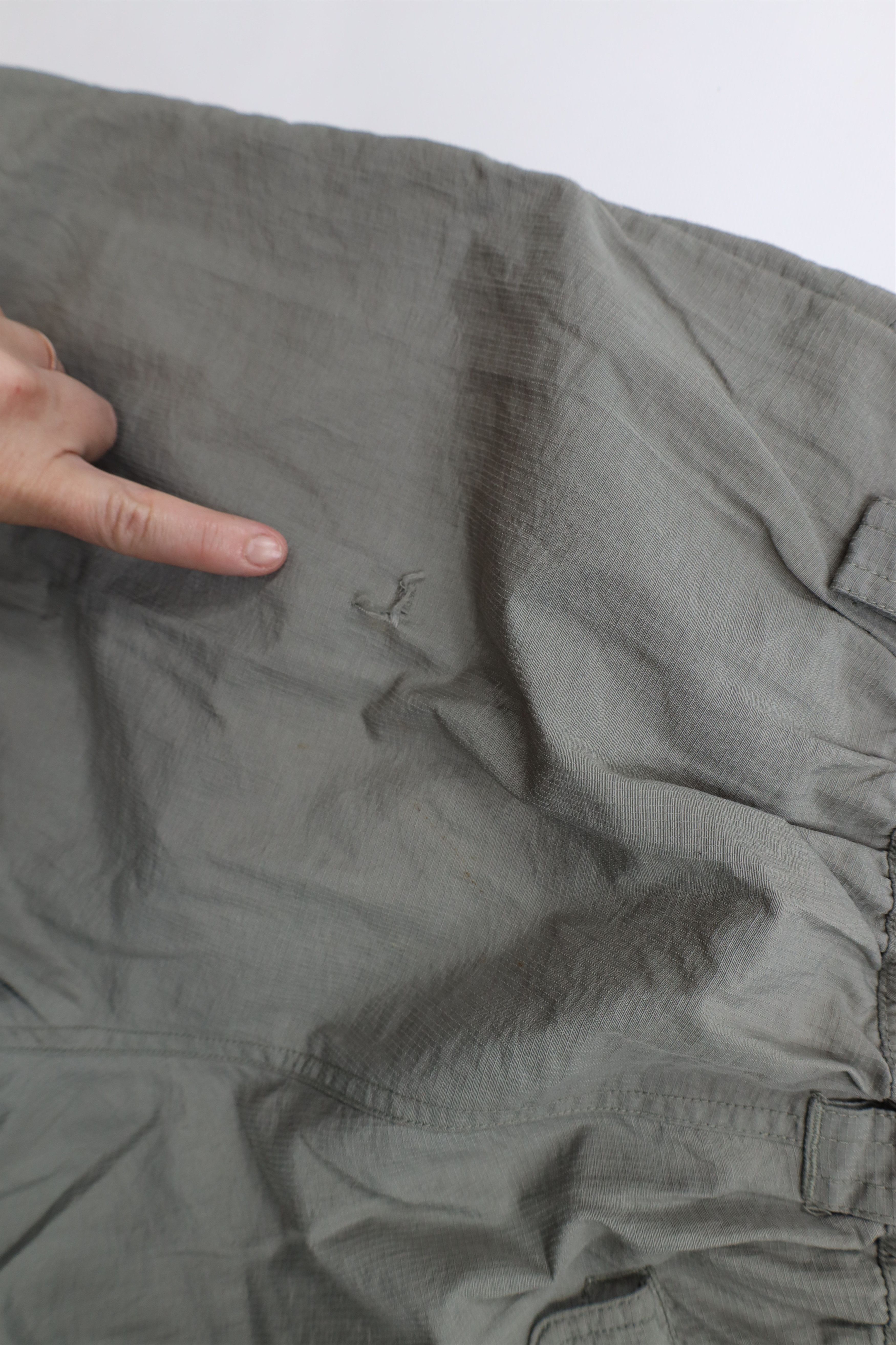 Columbia × Vintage Vintage 90s Columbia Convertible Wide Leg Cargo Pants Size US 34 / EU 50 - 14 Thumbnail