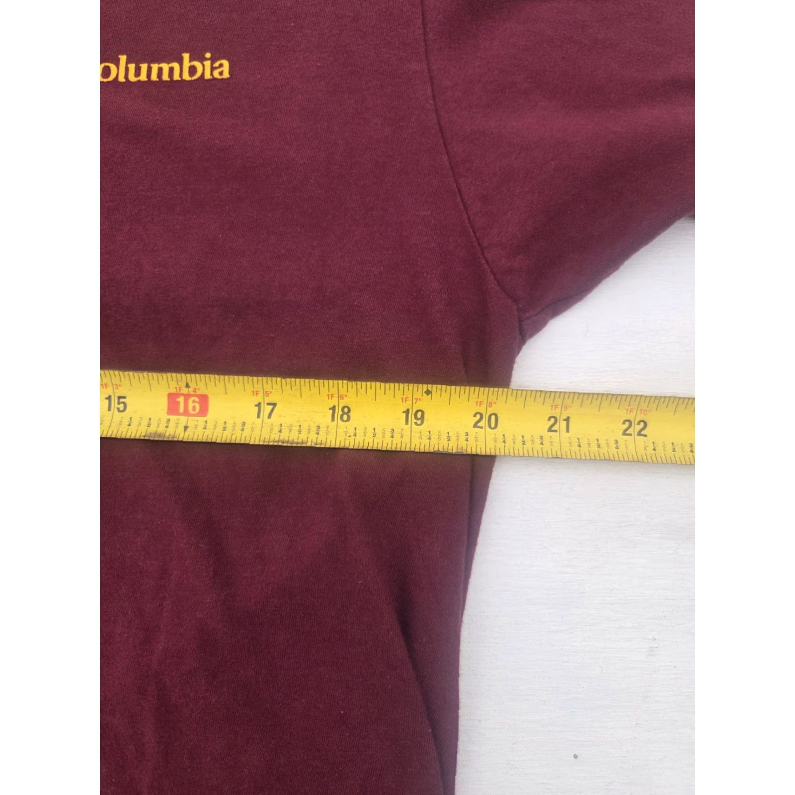 Vintage Columbia T-Shirt Mountain Graphic Maroon Mens Large Crew Neck Short Sleeve Cotton Double-Sided Regular Shirt Size US L / EU 52-54 / 3 - 6 Thumbnail