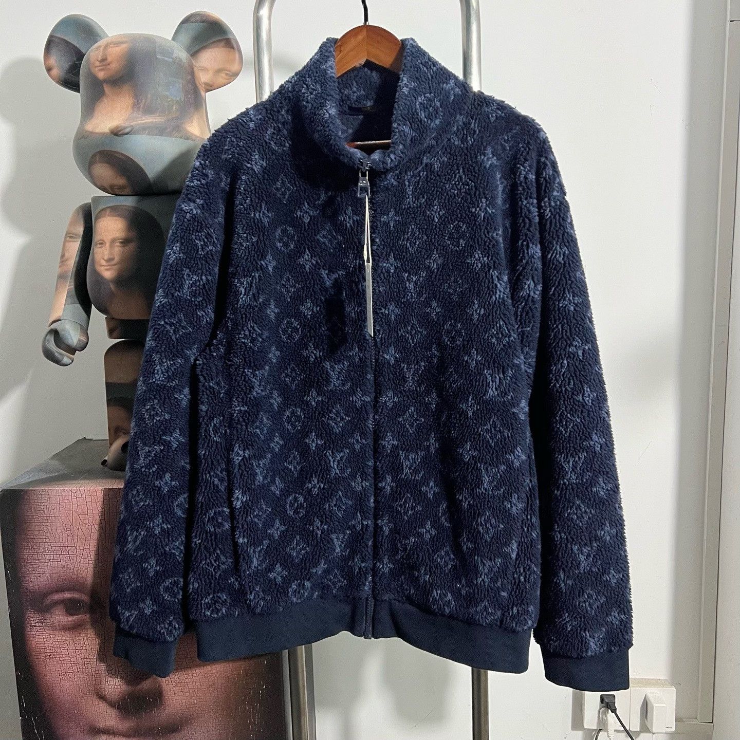 Louis Vuitton Louis Vuitton Blue Light Jacket xxl Men Size US XXL / EU 58 / 5 - 1 Thumbnail