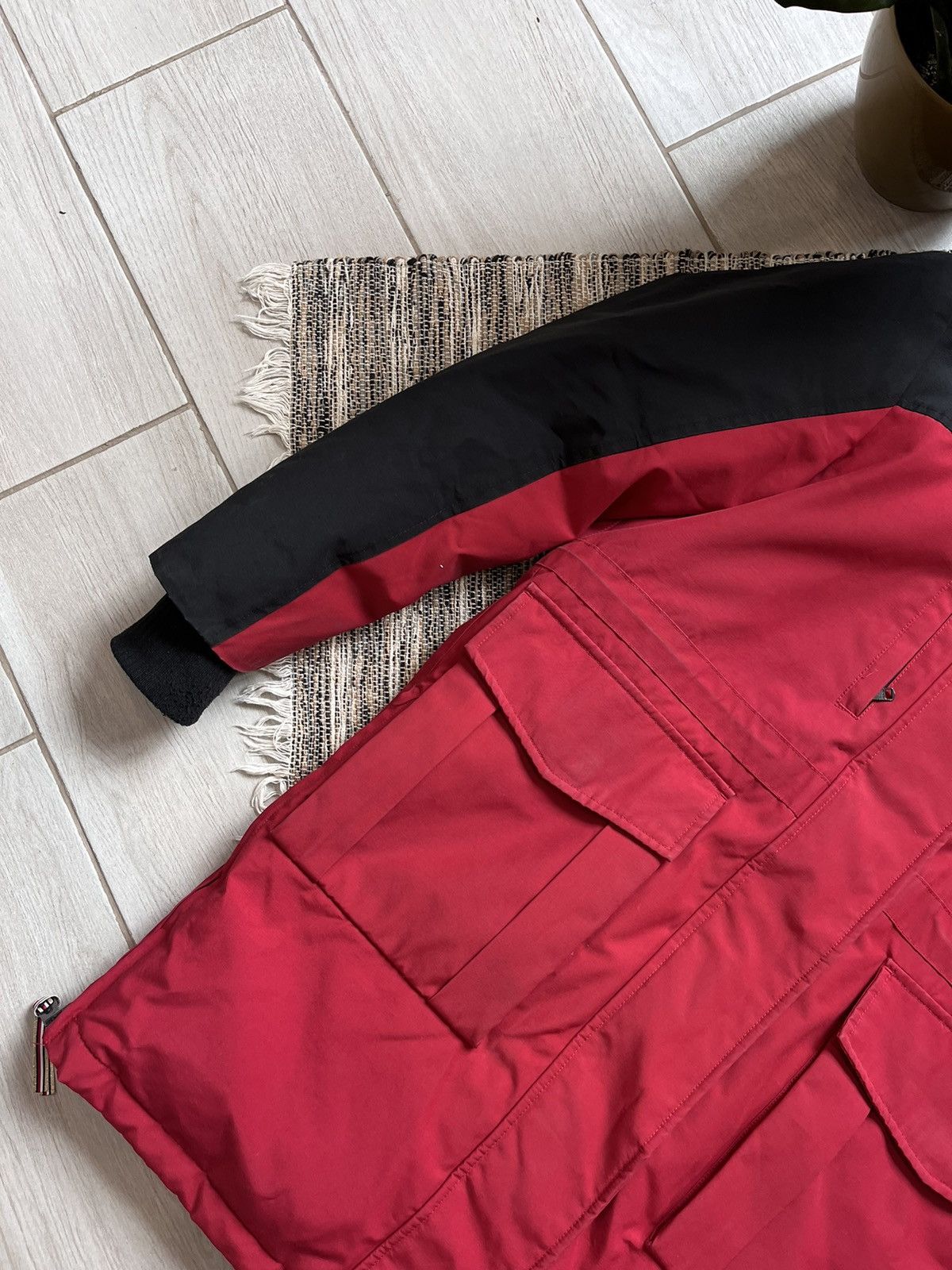 Tommy Hilfiger Tommy Hilfiger Parka Women's down jacket red minimalistic Size XS / US 0-2 / IT 36-38 - 6 Thumbnail