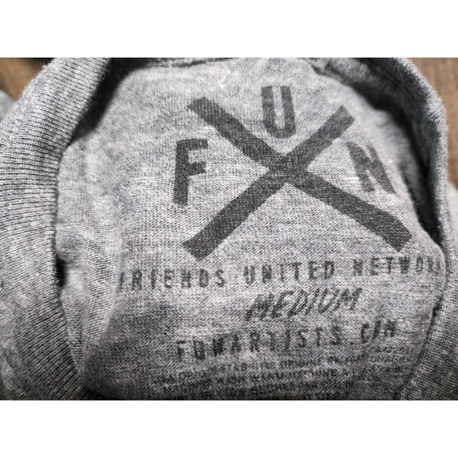 Vintage Friends United Network T-Shirt Men M Gray Graphic Print Logo Crew Neck Short Sleeve Cotton Blend All Seasons Mens Size US M / EU 48-50 / 2 - 4 Thumbnail