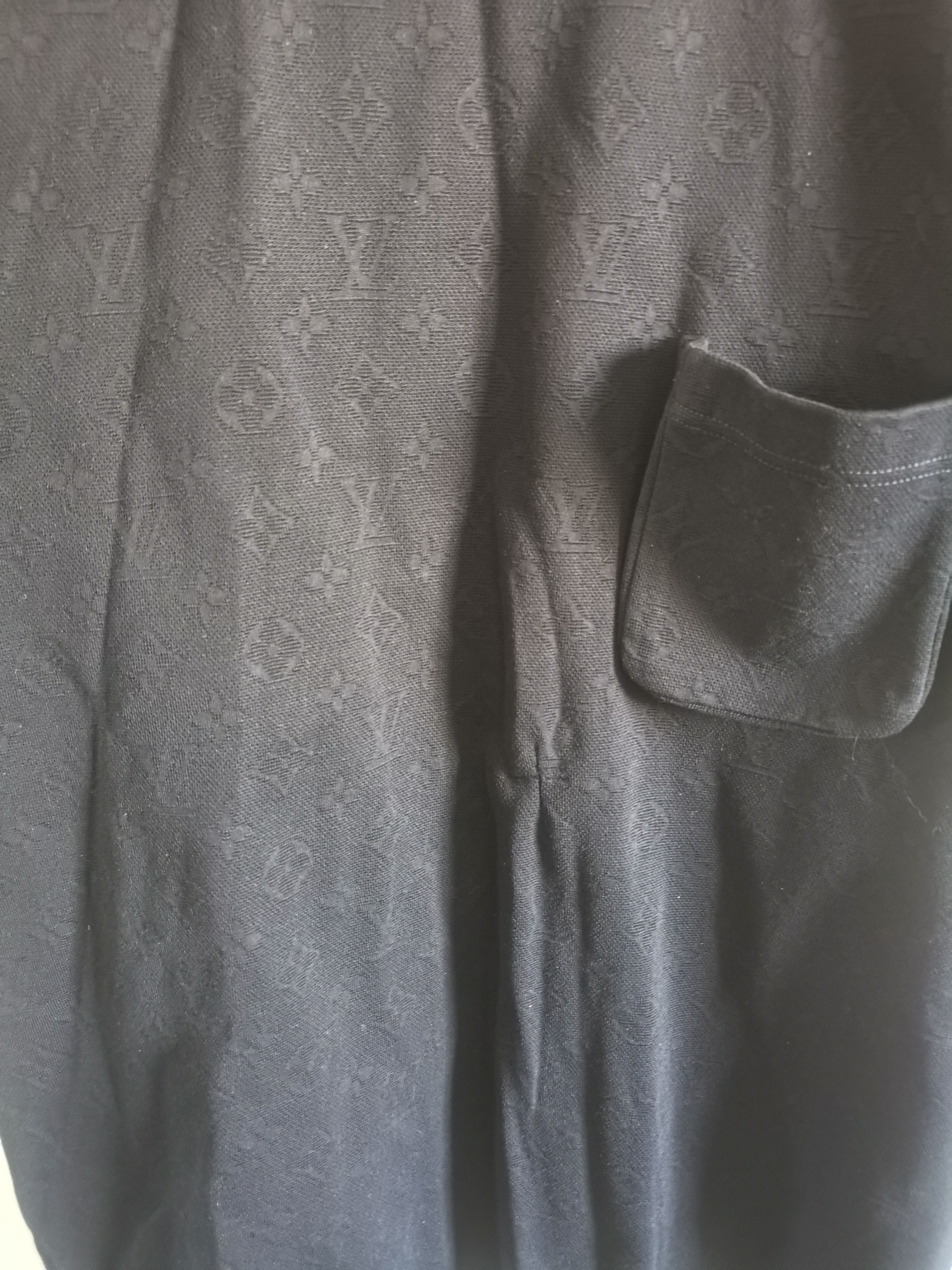 Louis Vuitton 3D Pocket Monogram t shirt Size US L / EU 52-54 / 3 - 5 Thumbnail