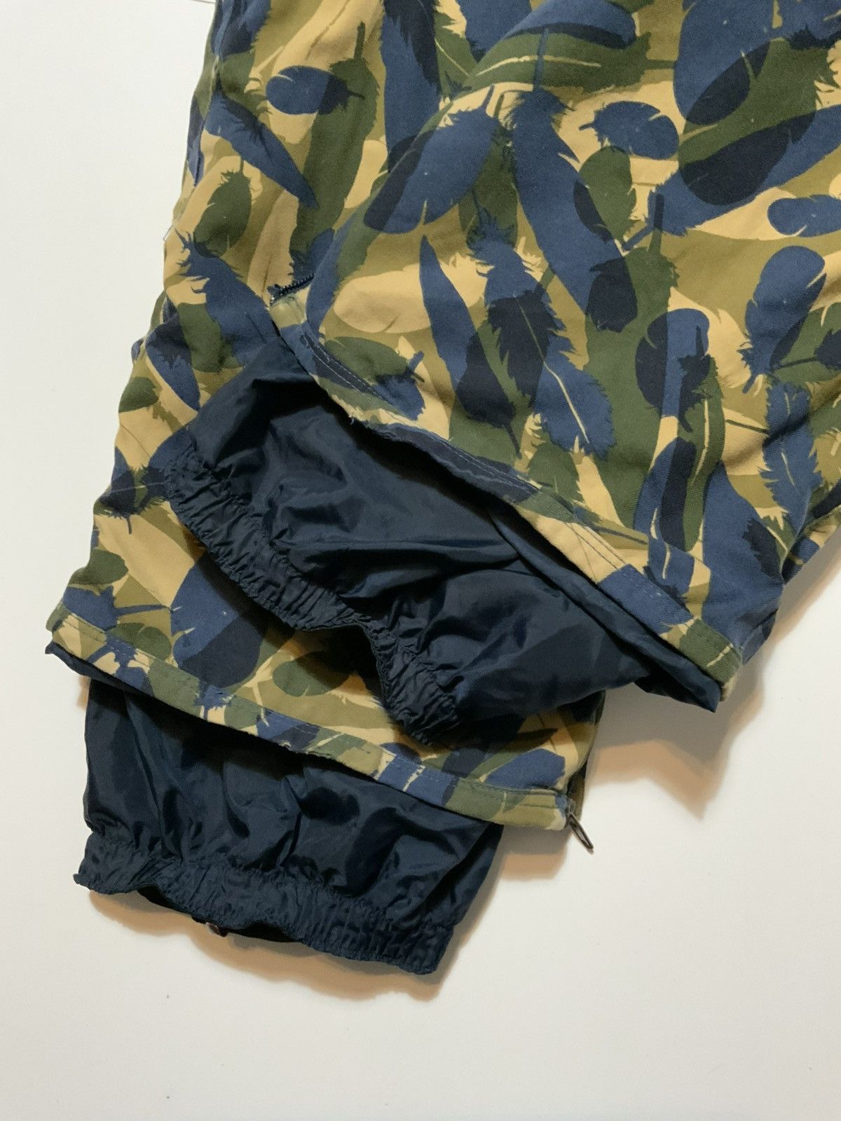 Burton × Vintage Vintage Y2K Burton Snowboards Feather Camo Ski Cargo Pants Size US 32 / EU 48 - 11 Thumbnail
