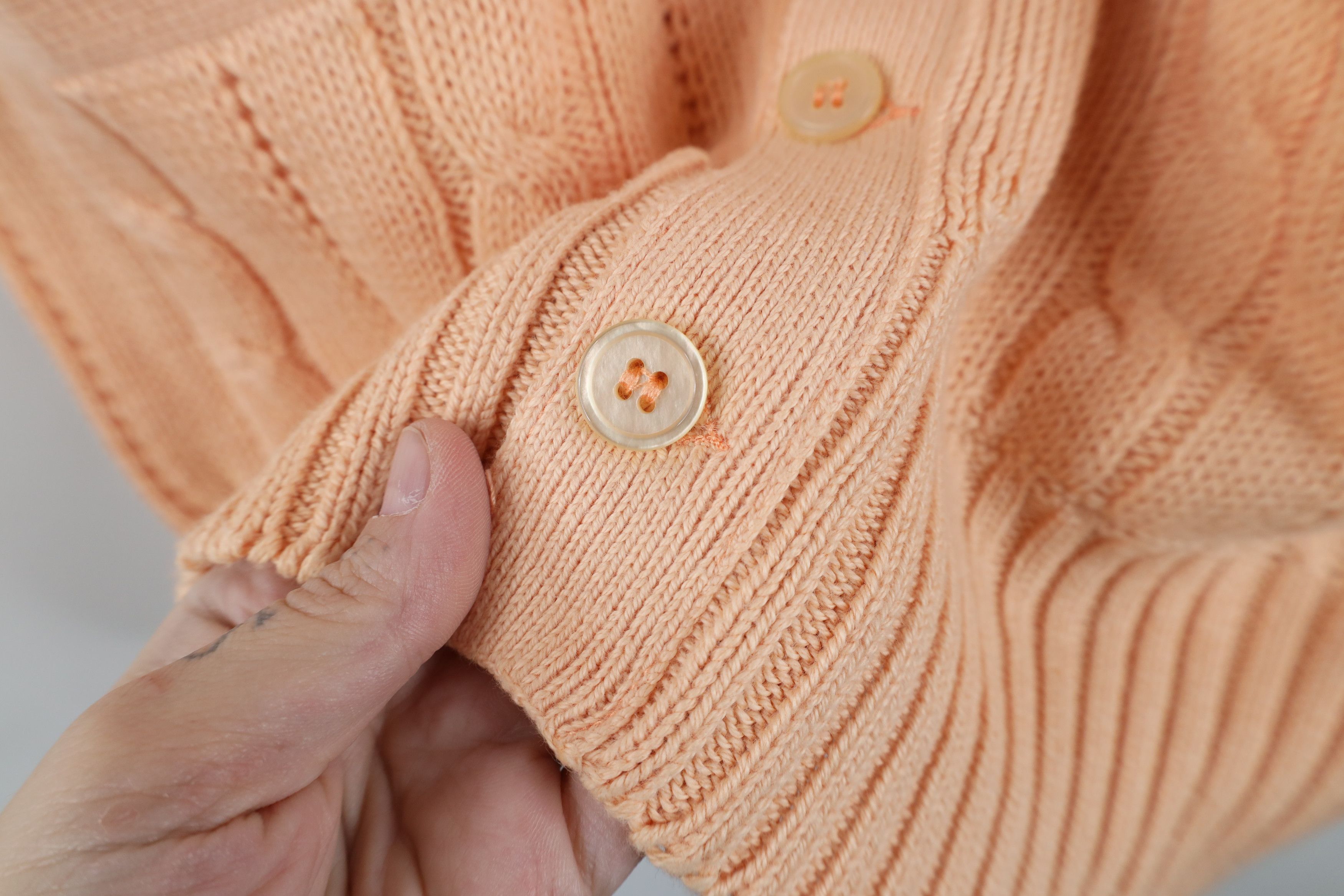 Vintage Vintage 70s Streetwear Cable Knit Cardigan Sweater Vest Pink Size US XXL / EU 58 / 5 - 4 Thumbnail