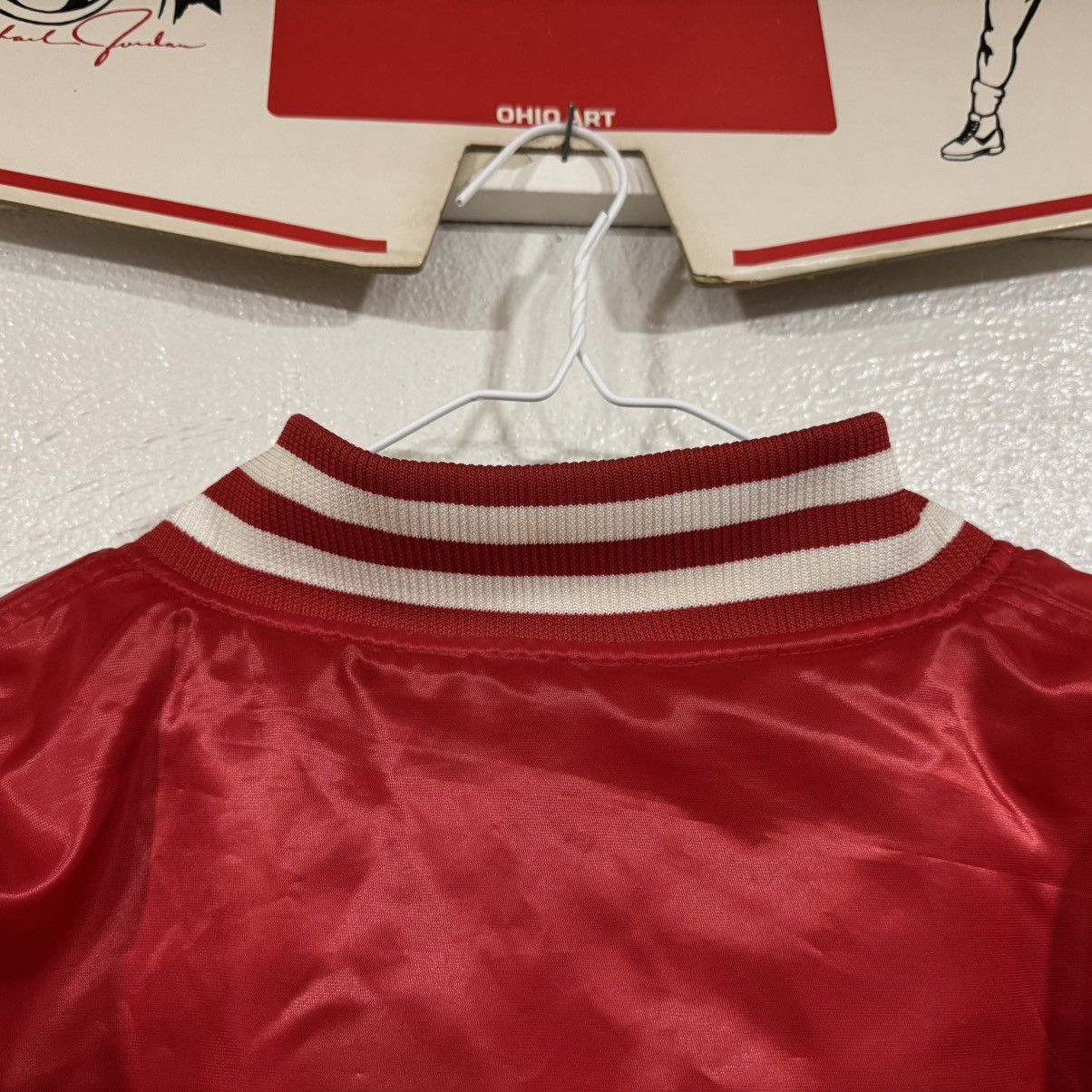 Majestic NBA Chicago Bulls Reversible Red Black Satin Jacket 2-3XL Size US XXL / EU 58 / 5 - 10 Thumbnail