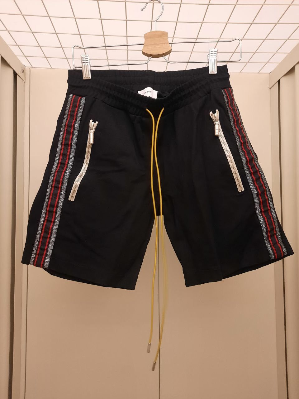Rhude Traxedo Shorts Size US 28 / EU 44 - 1 Thumbnail