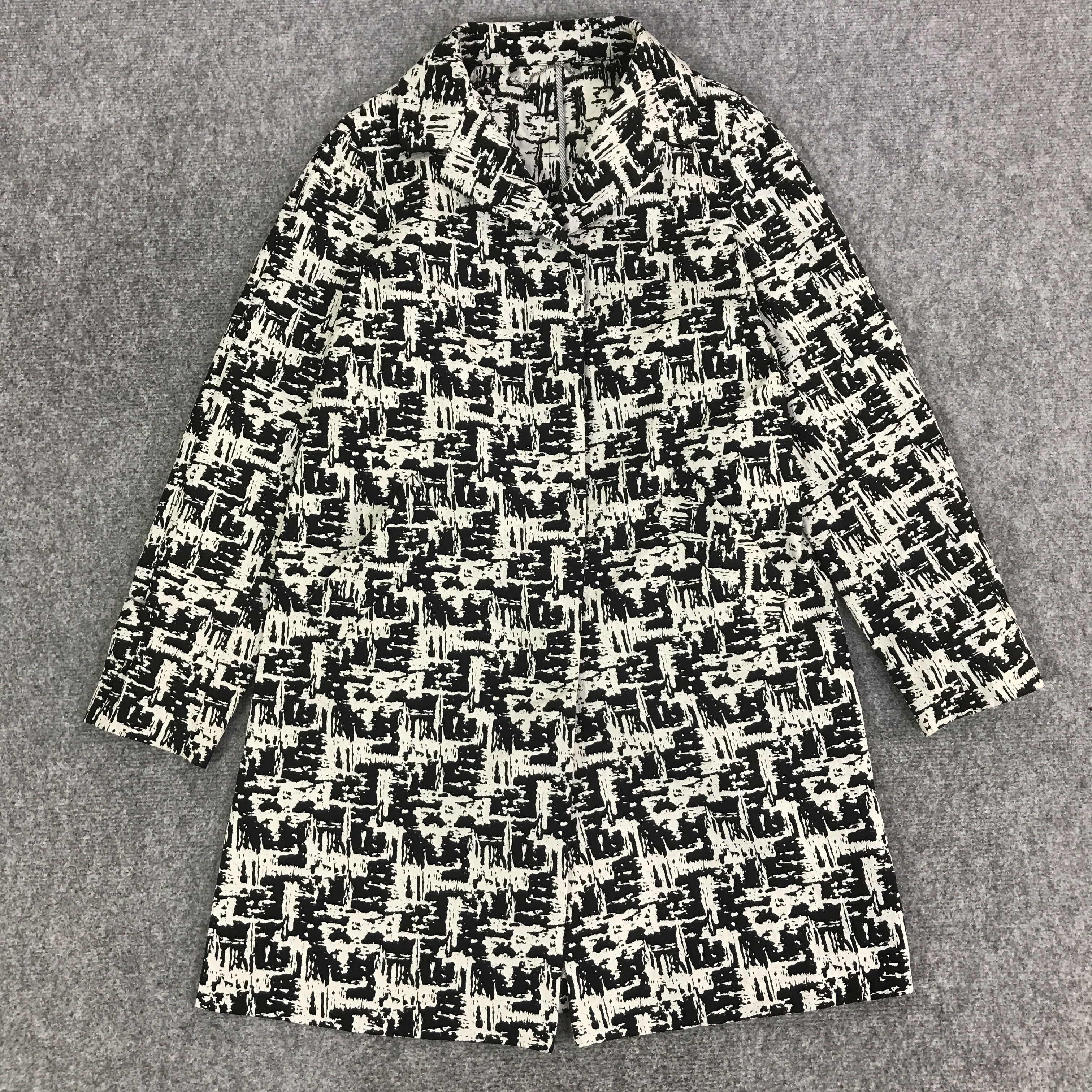 Japanese Brand WEEKEND MAXMARA JACKET K112B10 Size US L / EU 52-54 / 3 - 1 Thumbnail