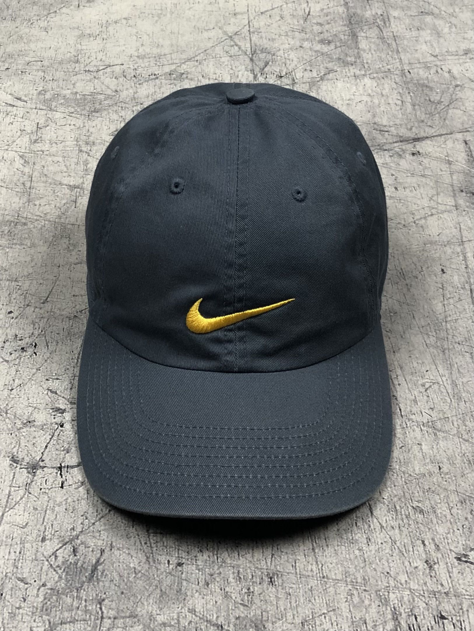 Nike Y2K Nike Swoosh Cap Size ONE SIZE - 1 Thumbnail