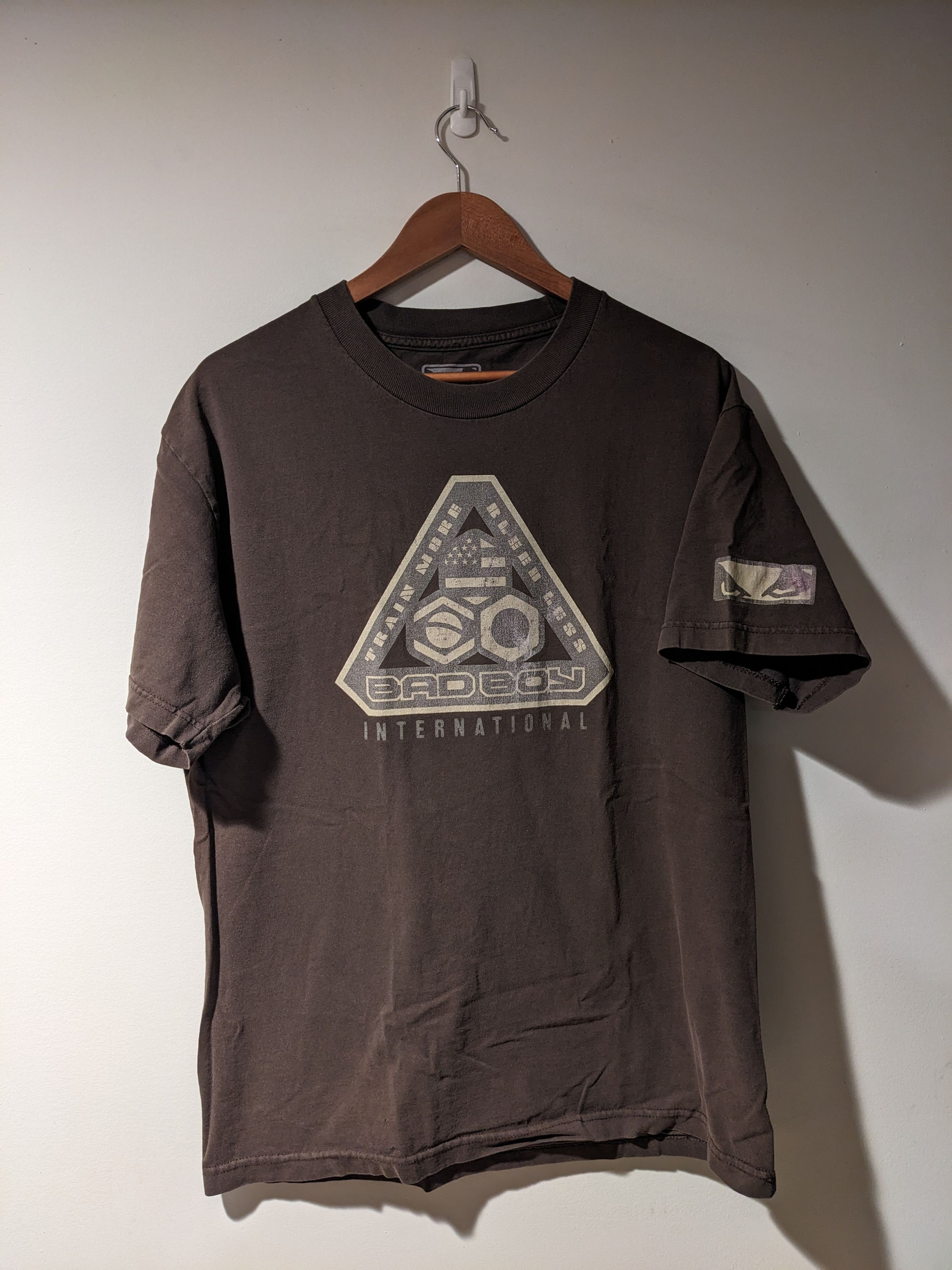 Designer × Vintage Vintage Y2K Bad Boy International Brown Large T-Shirt Size US L / EU 52-54 / 3 - 1 Thumbnail