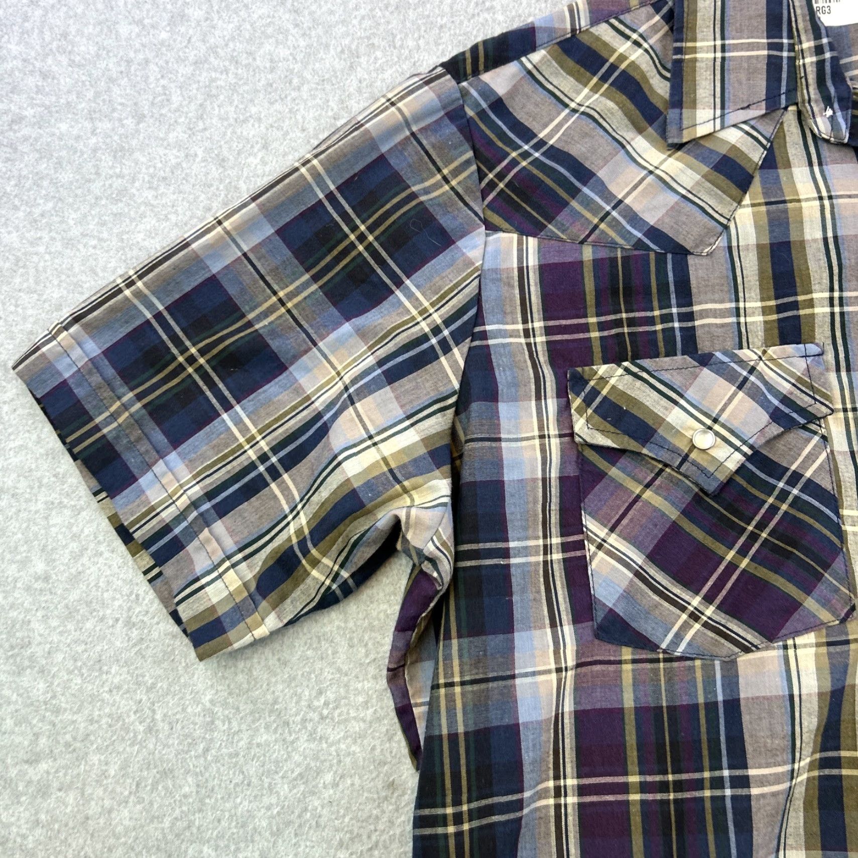 Vintage VINTAGE Ely Cattleman Shirt Mens L Blue Purple Plaid Short Sleeve Pearl Snap Adult Size US L / EU 52-54 / 3 - 7 Thumbnail