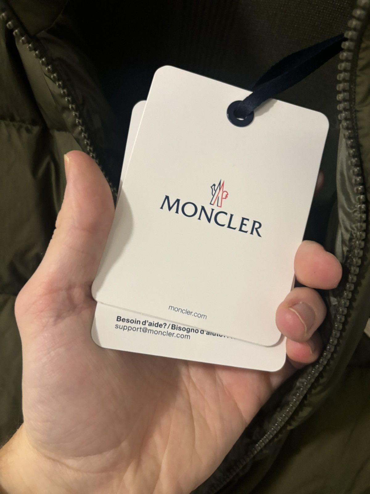 Moncler Cardigen -Brand new Size US M / EU 48-50 / 2 - 9 Thumbnail