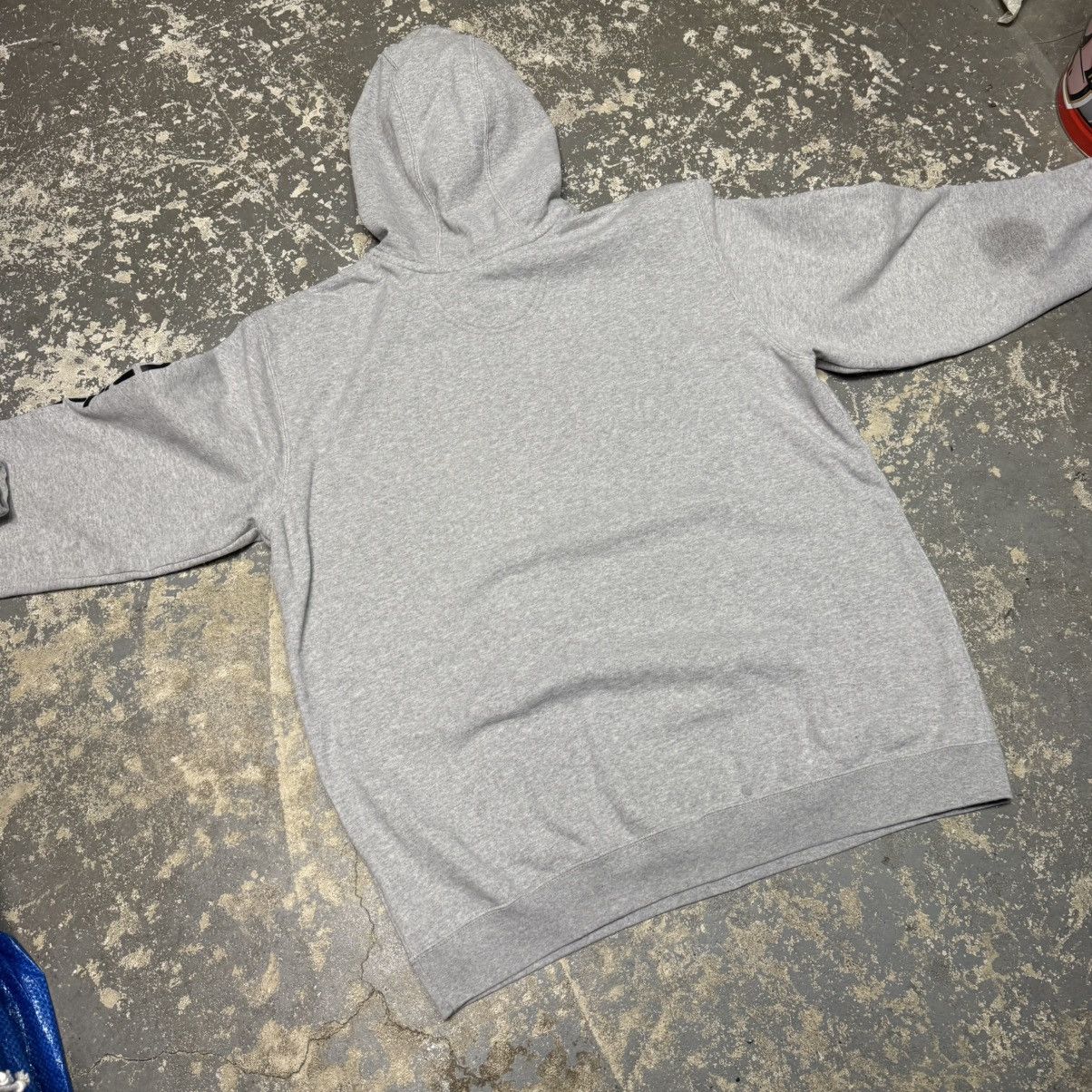 Carhartt Vintage Carhartt Grey Hoodie Sweatshirt Size US XL / EU 56 / 4 - 8 Thumbnail