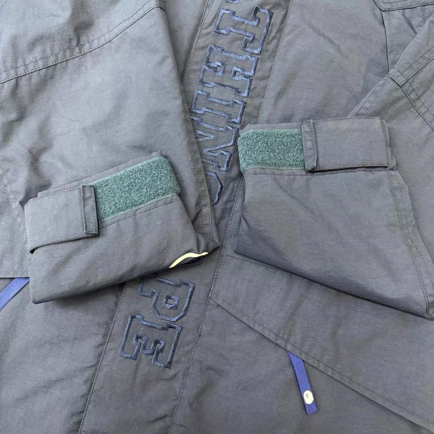 Bape BAPE Dark Blue Shark Windbreaker Q10 Size US L / EU 52-54 / 3 - 2 Thumbnail