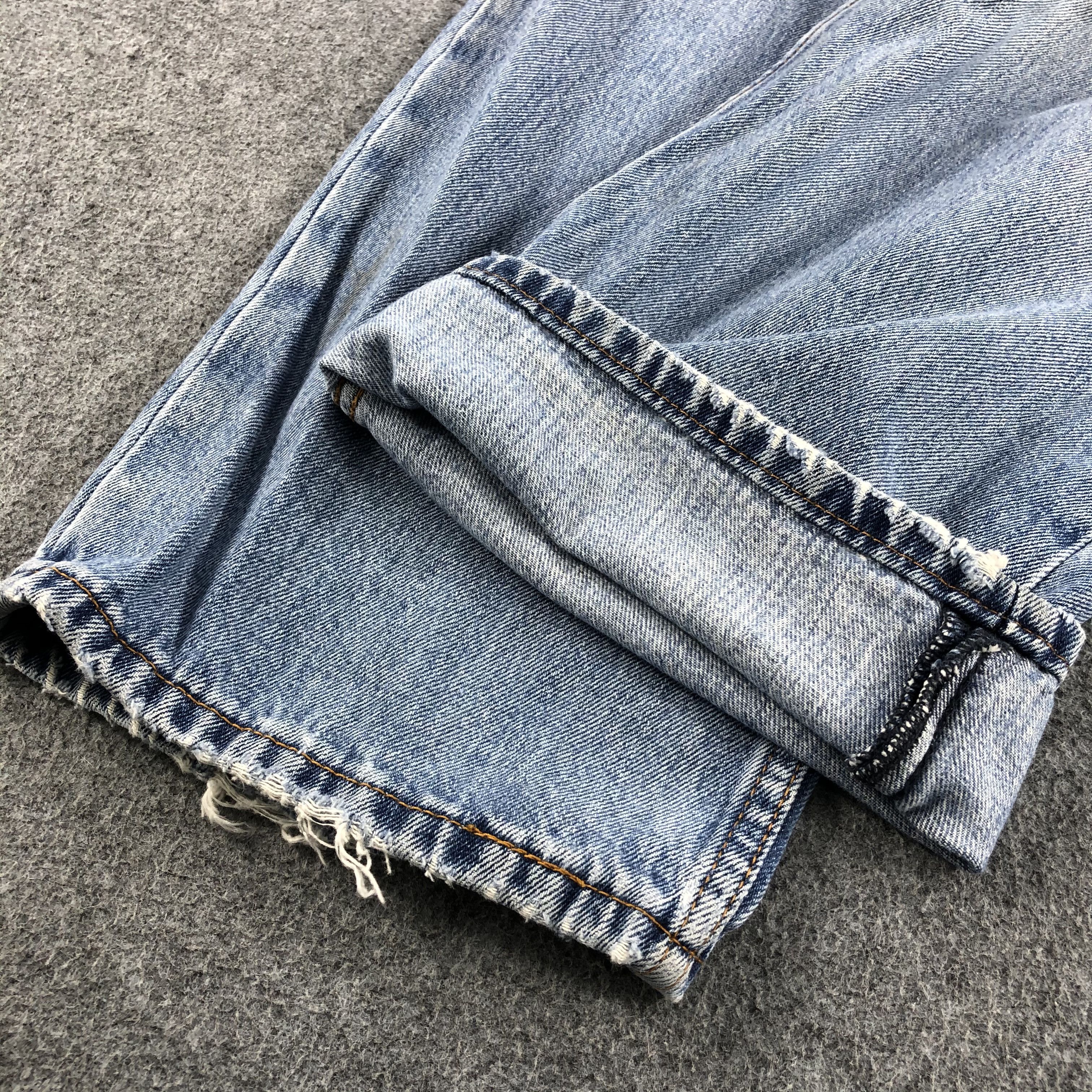 Levi's Vintage Blue Wash Levis 550 Jeans-J1692 Size US 39 - 7 Thumbnail