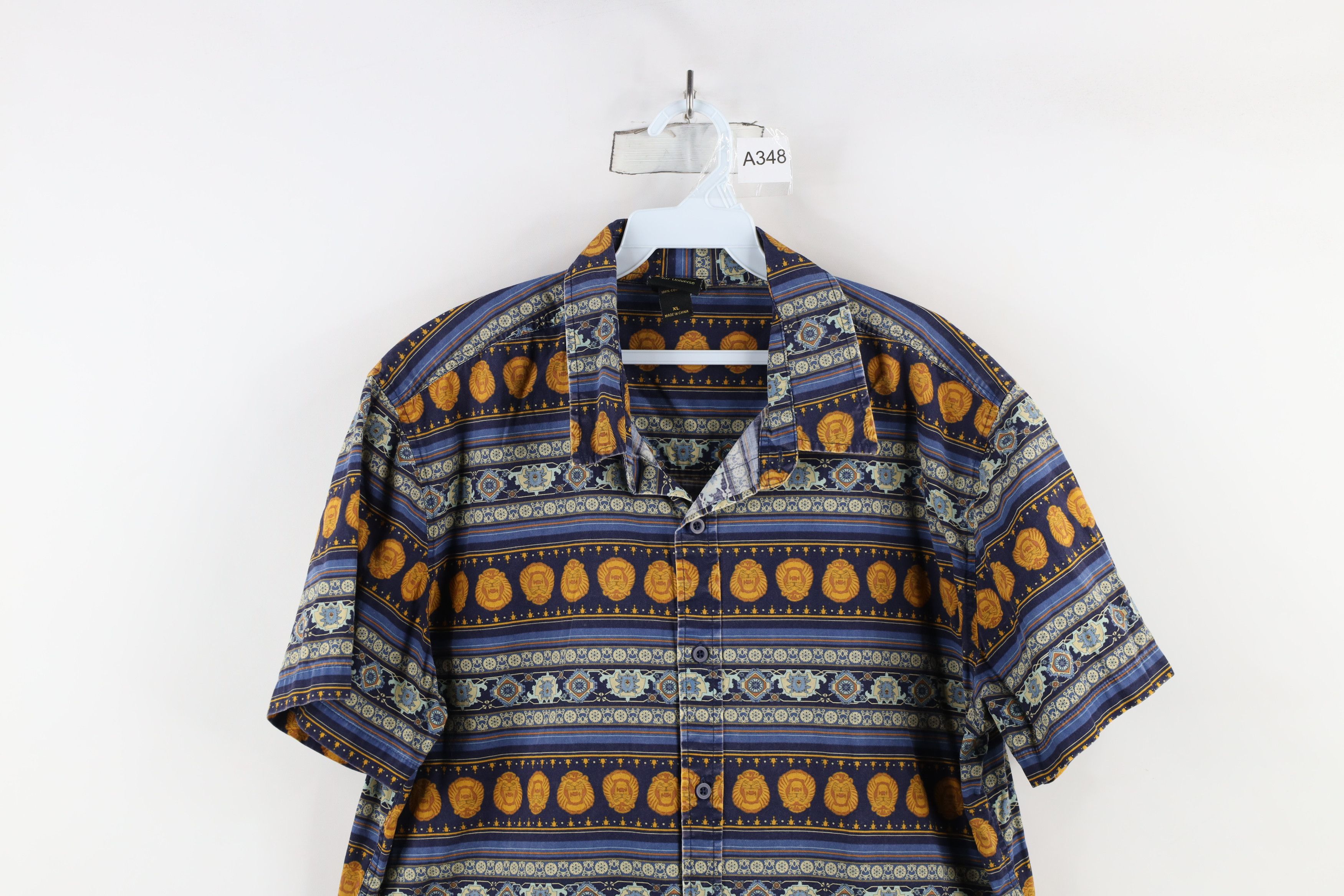Disney × Vintage Vintage Y2K Disney Short Sleeve Collared Button Shirt Size US XL / EU 56 / 4 - 2 Thumbnail