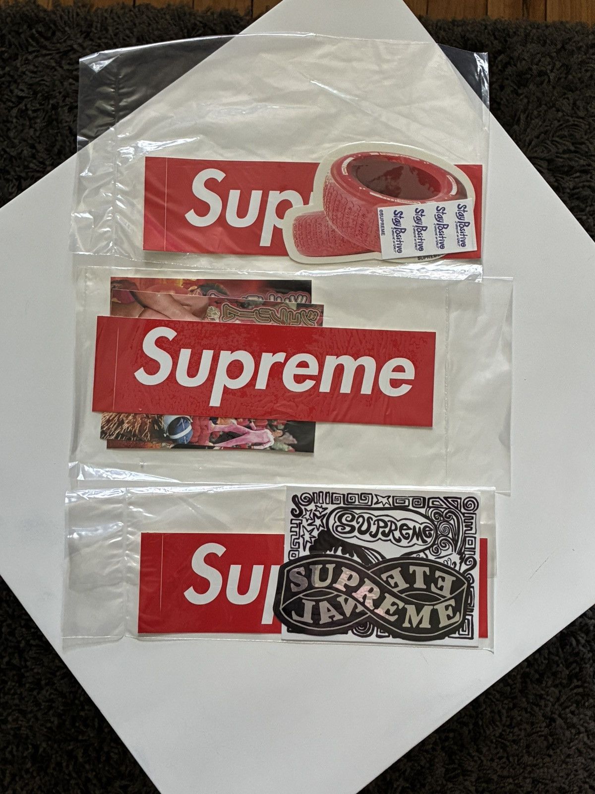 Supreme Supreme Three Sticker Packs Lot Box Logo Graffiti Size ONE SIZE - 1 Preview