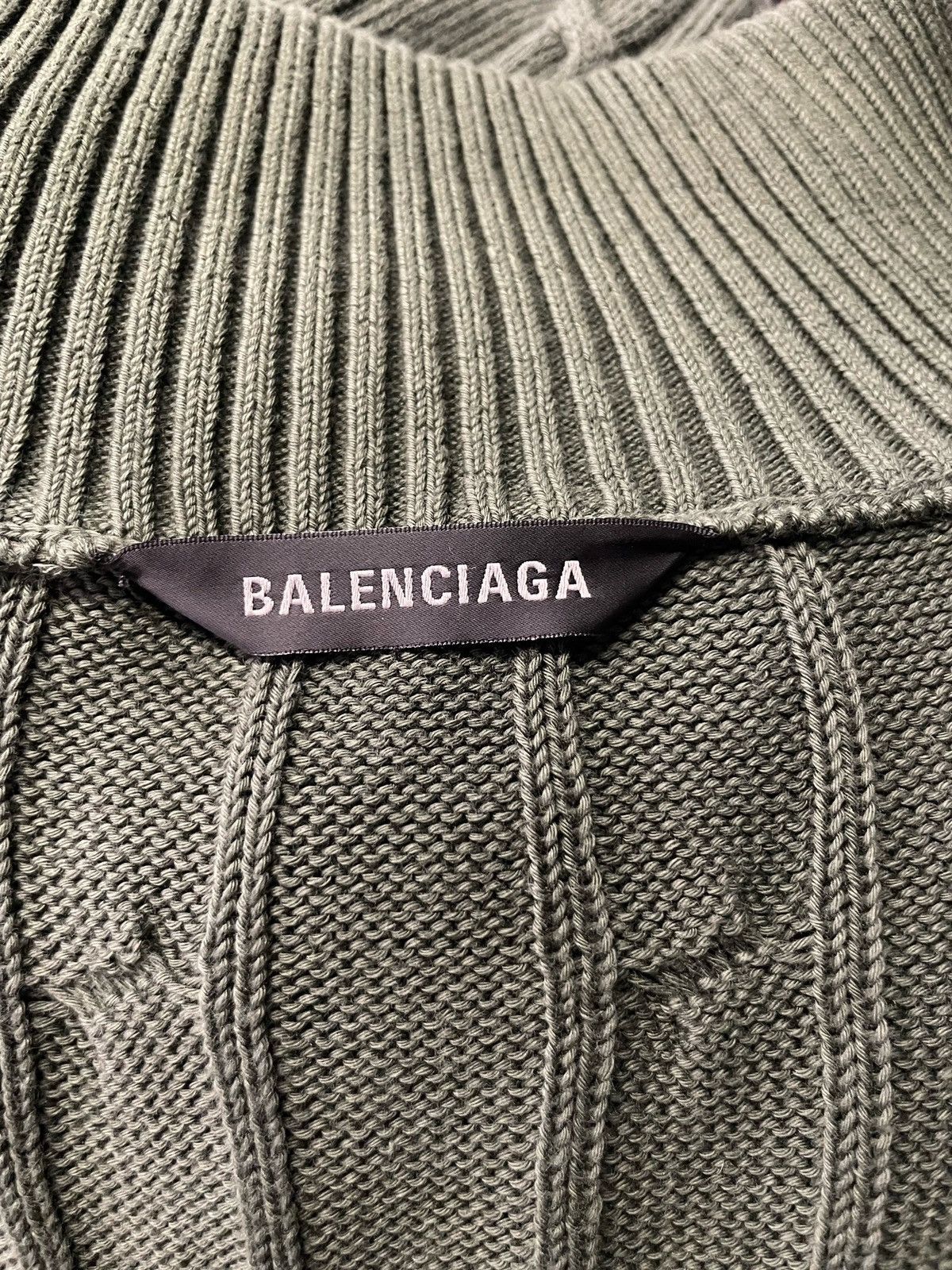 Balenciaga Balenciaga 26SS Patched Zip-Up Sweater Size US XS / EU 42 / 0 - 9 Thumbnail