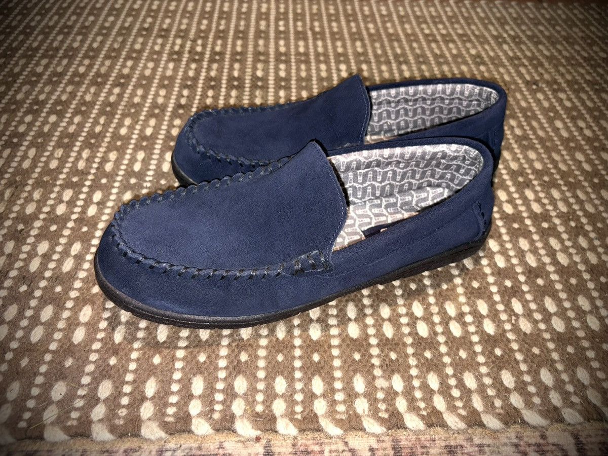 Lands' End Lands’ End Men’s Suede Moccasin Slippers Sz 9 Size US 9 / EU 42 - 11 Thumbnail