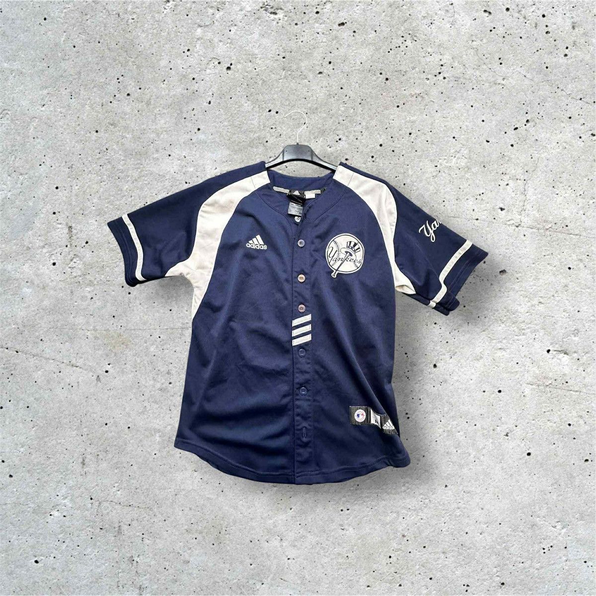 Adidas Adidas Yankees jersey Jeter #2 button-up M very good Size US M / EU 48-50 / 2 - 1 Thumbnail