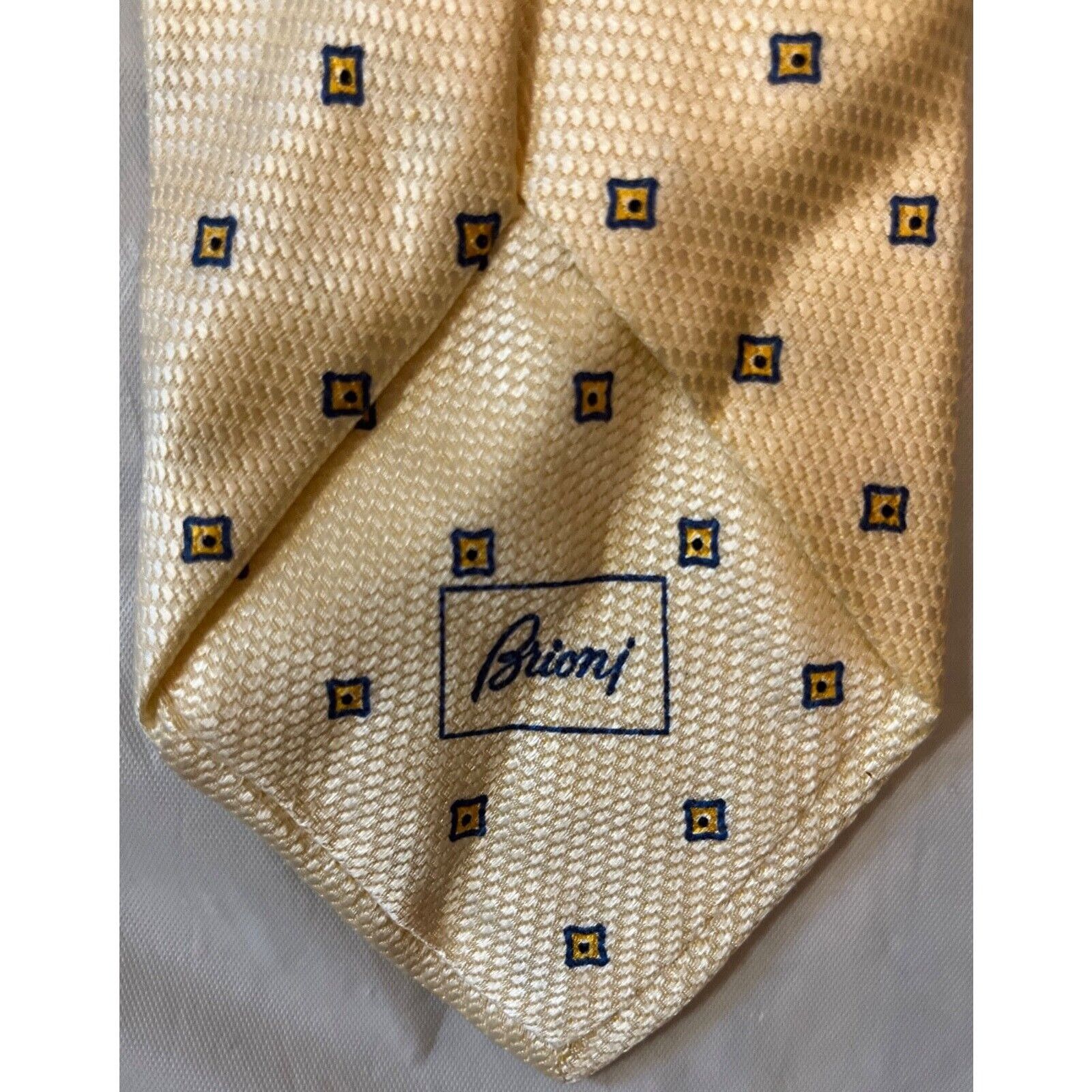 Brioni Brioni Tie ~ Necktie ~ Light Yellow ~ Silk & Linen Size ONE SIZE - 4 Thumbnail