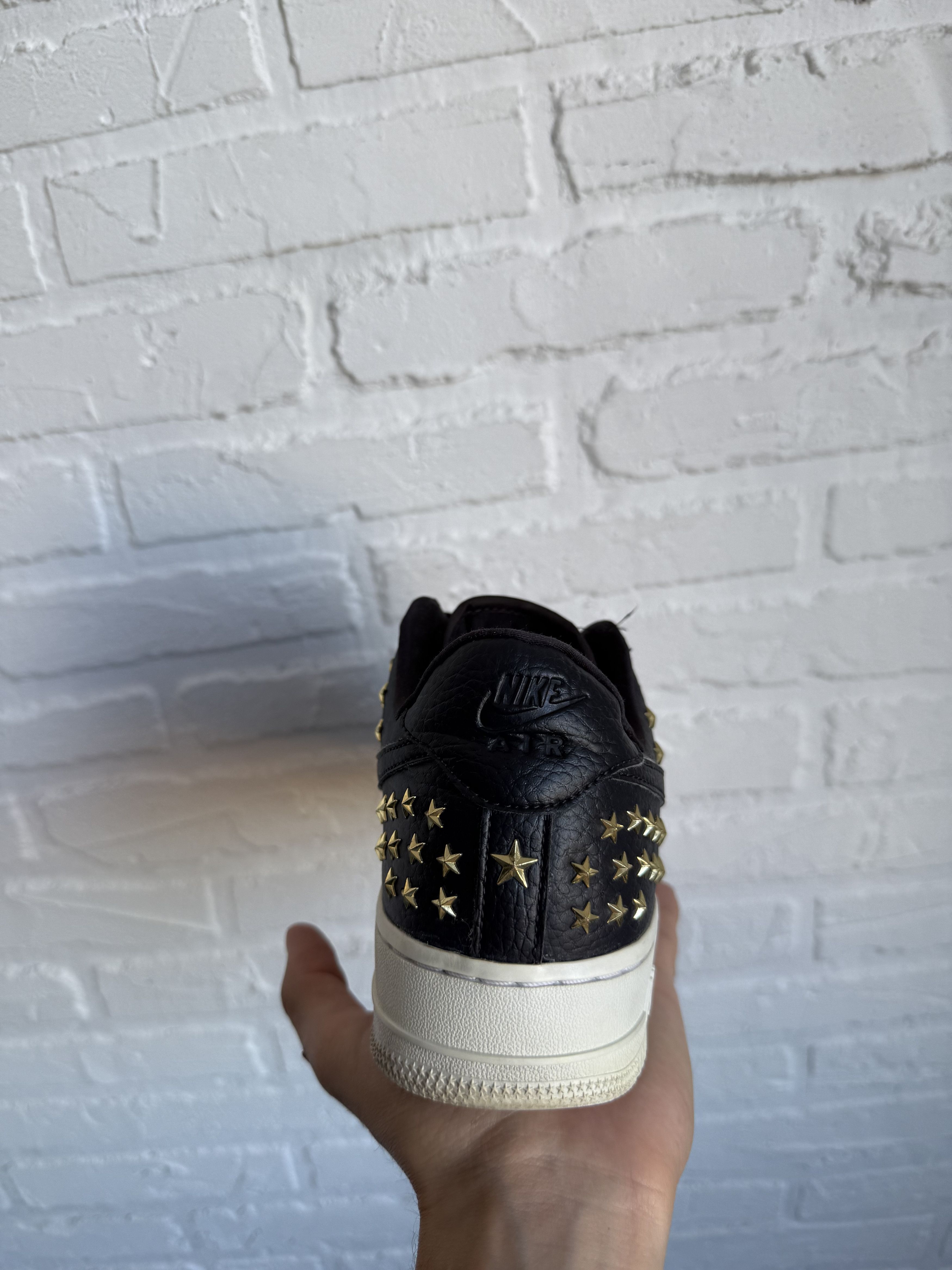 Nike NIKE Air Force 1 Low Star Studded Black sneakers Size US 8.5 / EU 41-42 - 14 Thumbnail