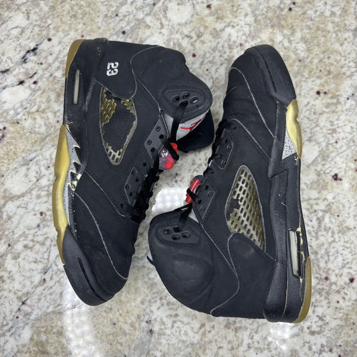 Jordan Brand Size 6y-Jordan 5 Metallic 2006 Gs Worn W/Box Size US 6 / EU 39 - 14 Thumbnail