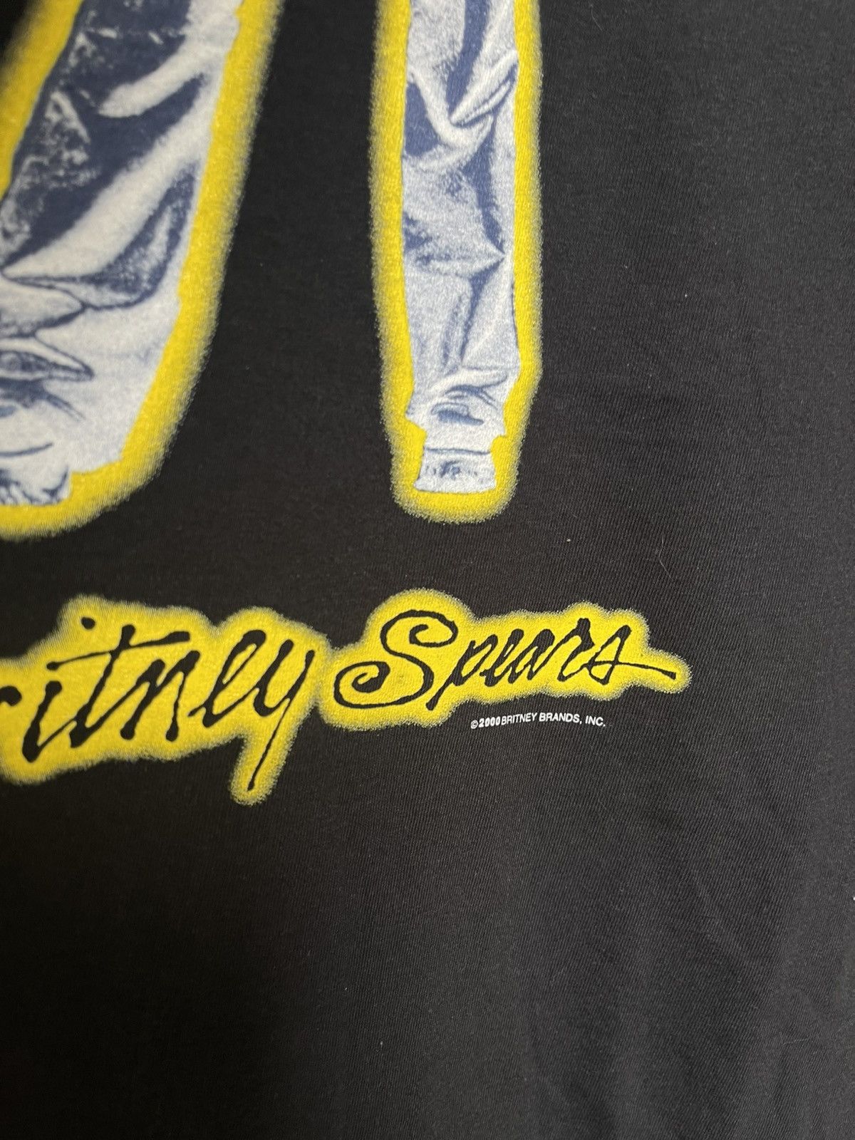 Vintage Vintage Britney Spears 2000 t shirt RARE Oops! Size US XL / EU 56 / 4 - 2 Thumbnail