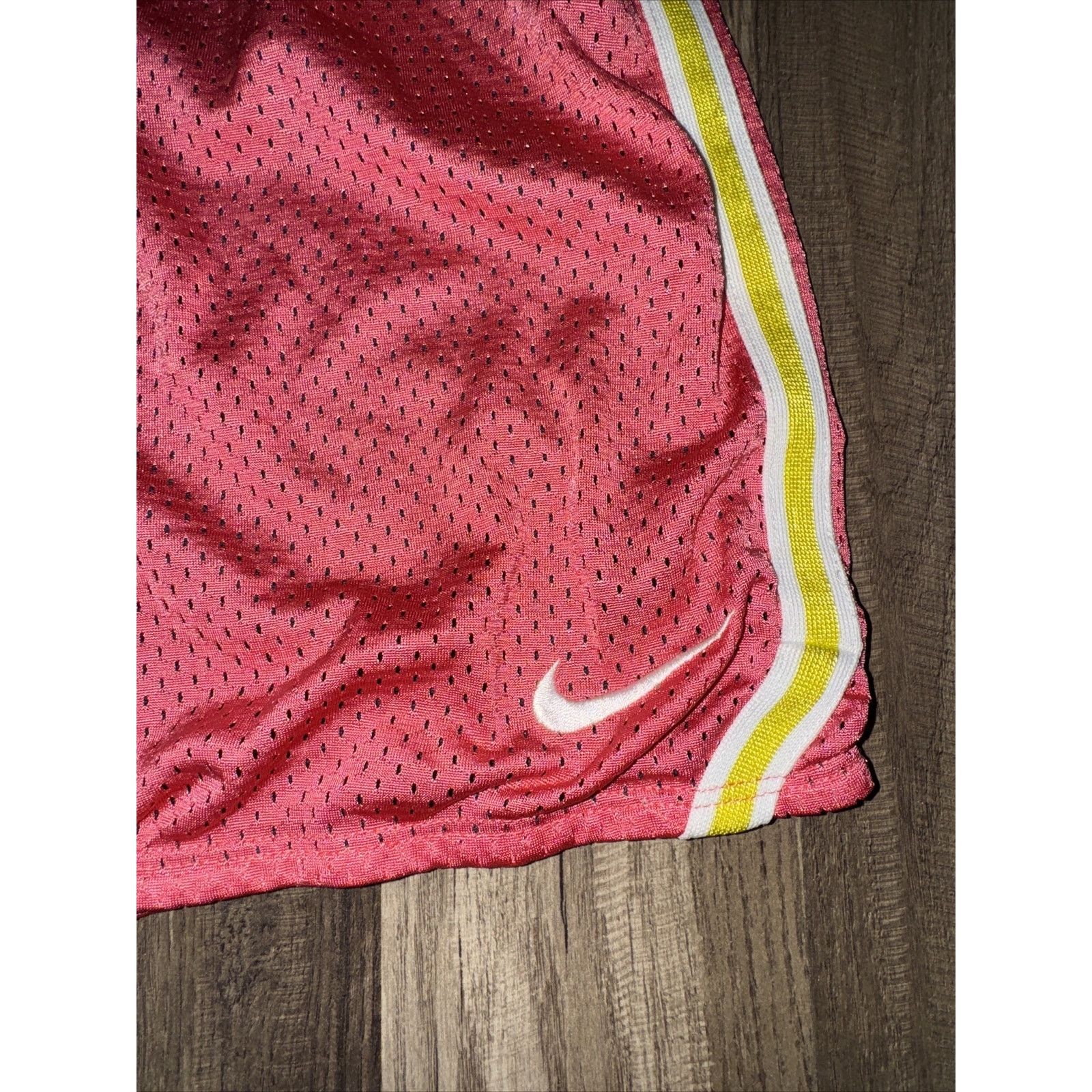 Nike Women’s Nike Running Shorts Pink Small. 30in Waist Size 30" / US 8 / IT 44 - 2 Thumbnail