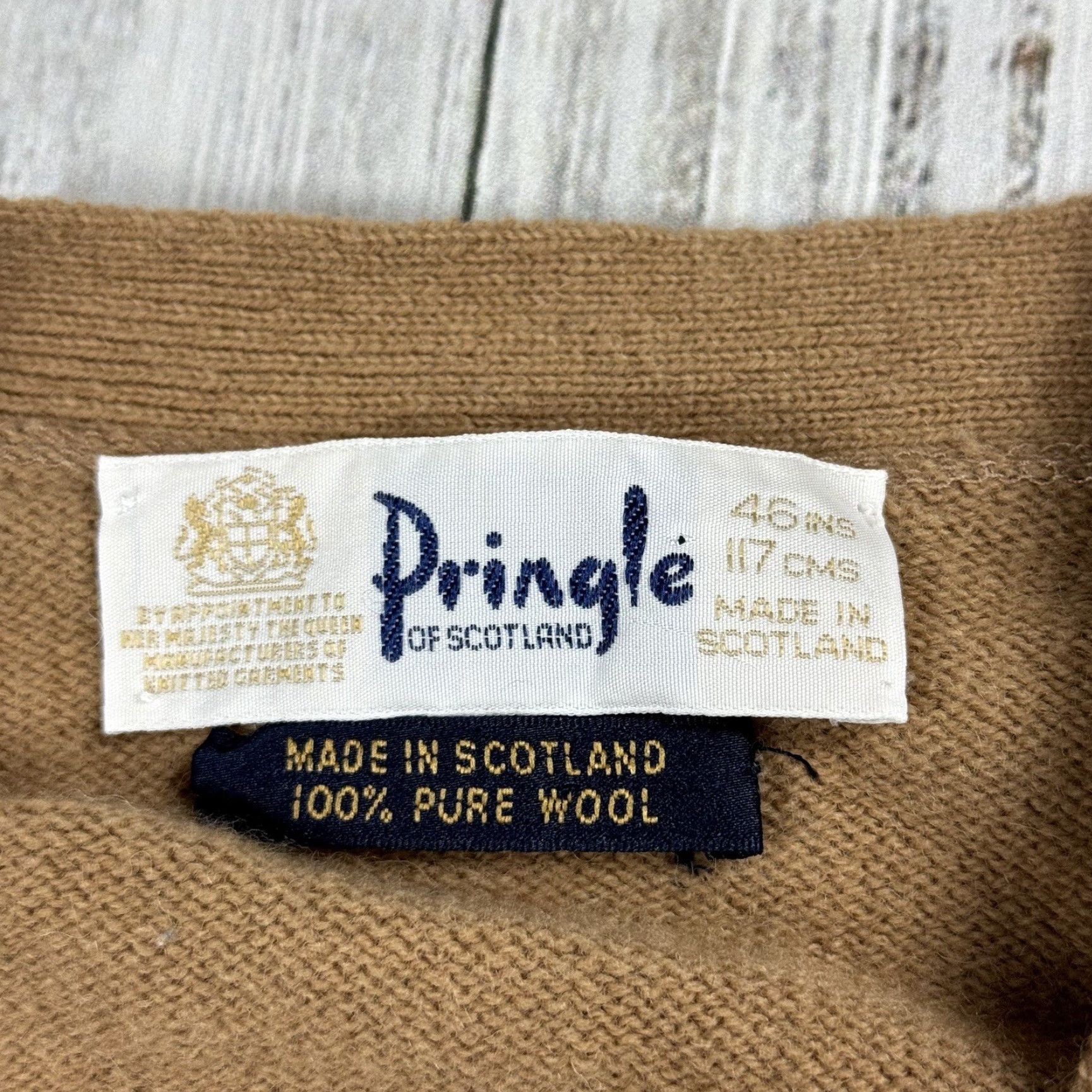 Vintage VINTAGE Pringle of Scotland Men’s Cardigan Sweater 100% Wool Brown 5-Button Classic Fitted UK Size 46 Size US XXL / EU 58 / 5 - 4 Thumbnail