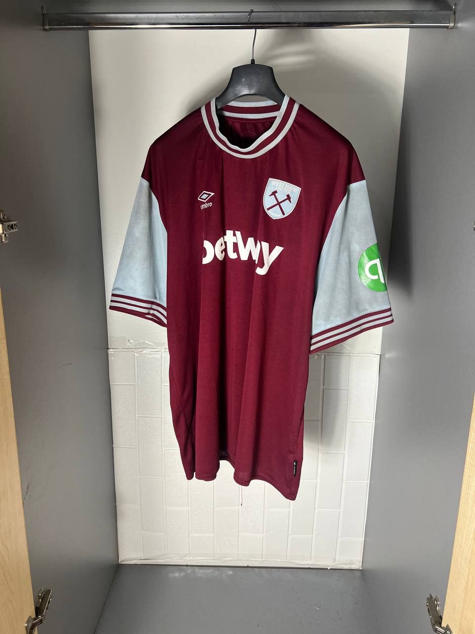 Umbro VINTAGE UMBRO FC WEST HAM UNITED ENGLAND SOCCER JERSEY RETRO Size US XXL / EU 58 / 5 - 2 Thumbnail