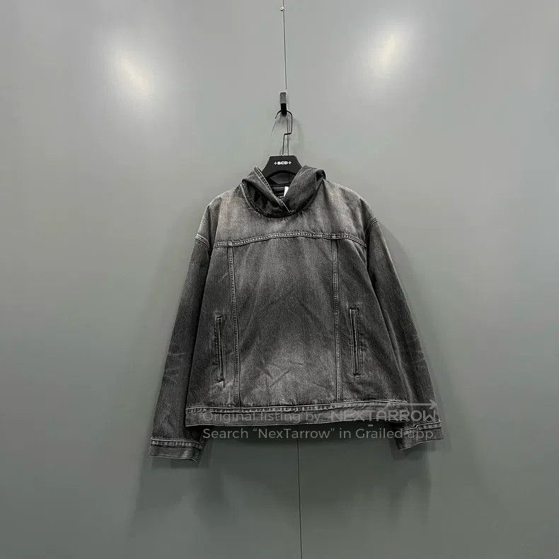 Balenciaga Balenciaga Distressed Wash Denim Hoodie Size US M / EU 48-50 / 2 - 1 Thumbnail