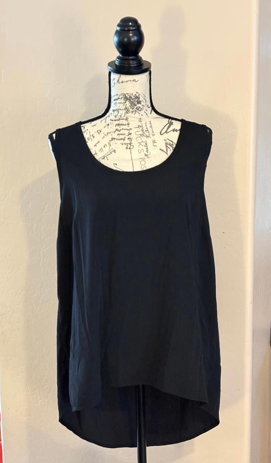 Other Simple Black Sleeveless Tunic Top Size ONE SIZE - 1 Thumbnail