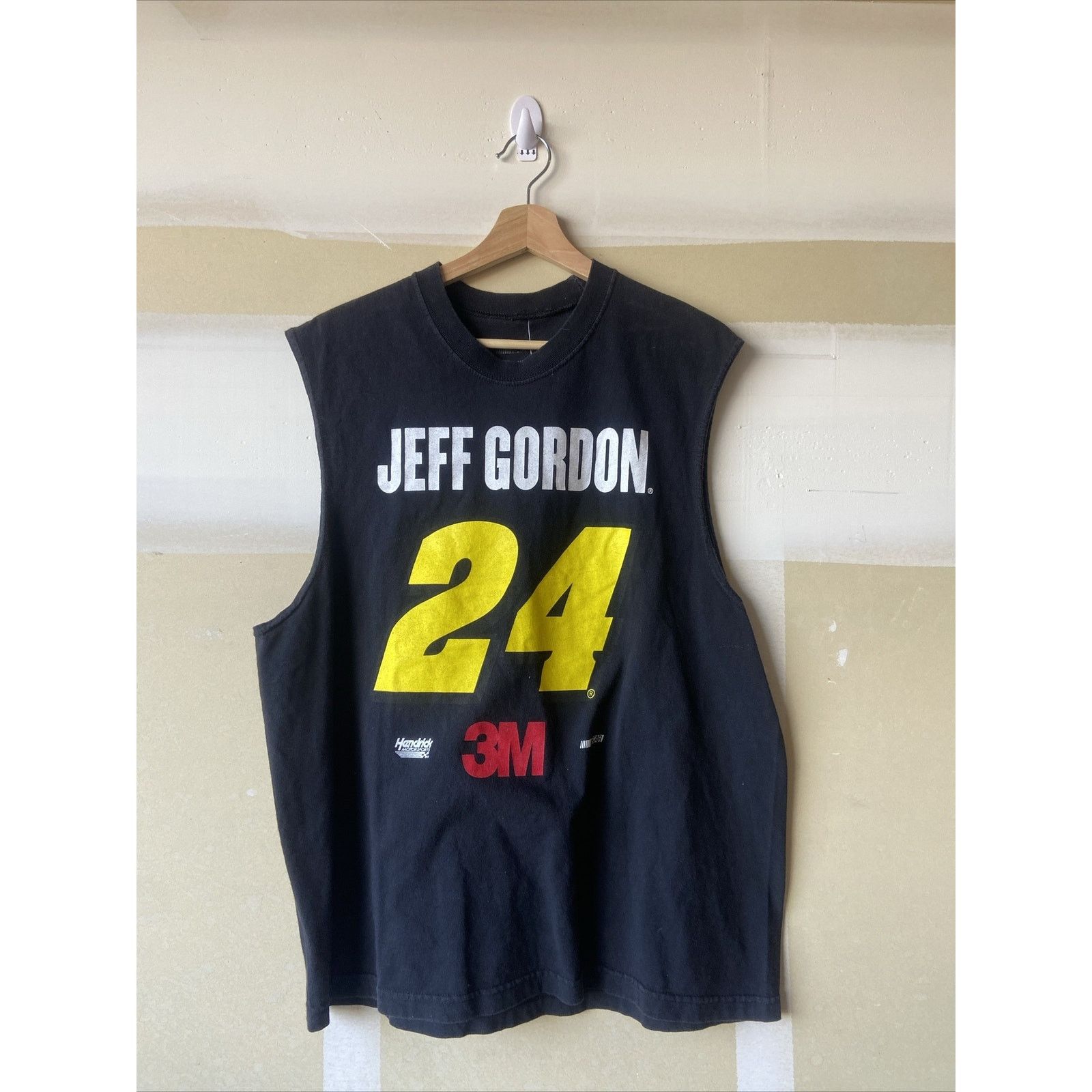 NASCAR Jeff Gordon #24 Sleeveless Graphic Print T-Shirt Size XL Size US XL / EU 56 / 4 - 1 Thumbnail