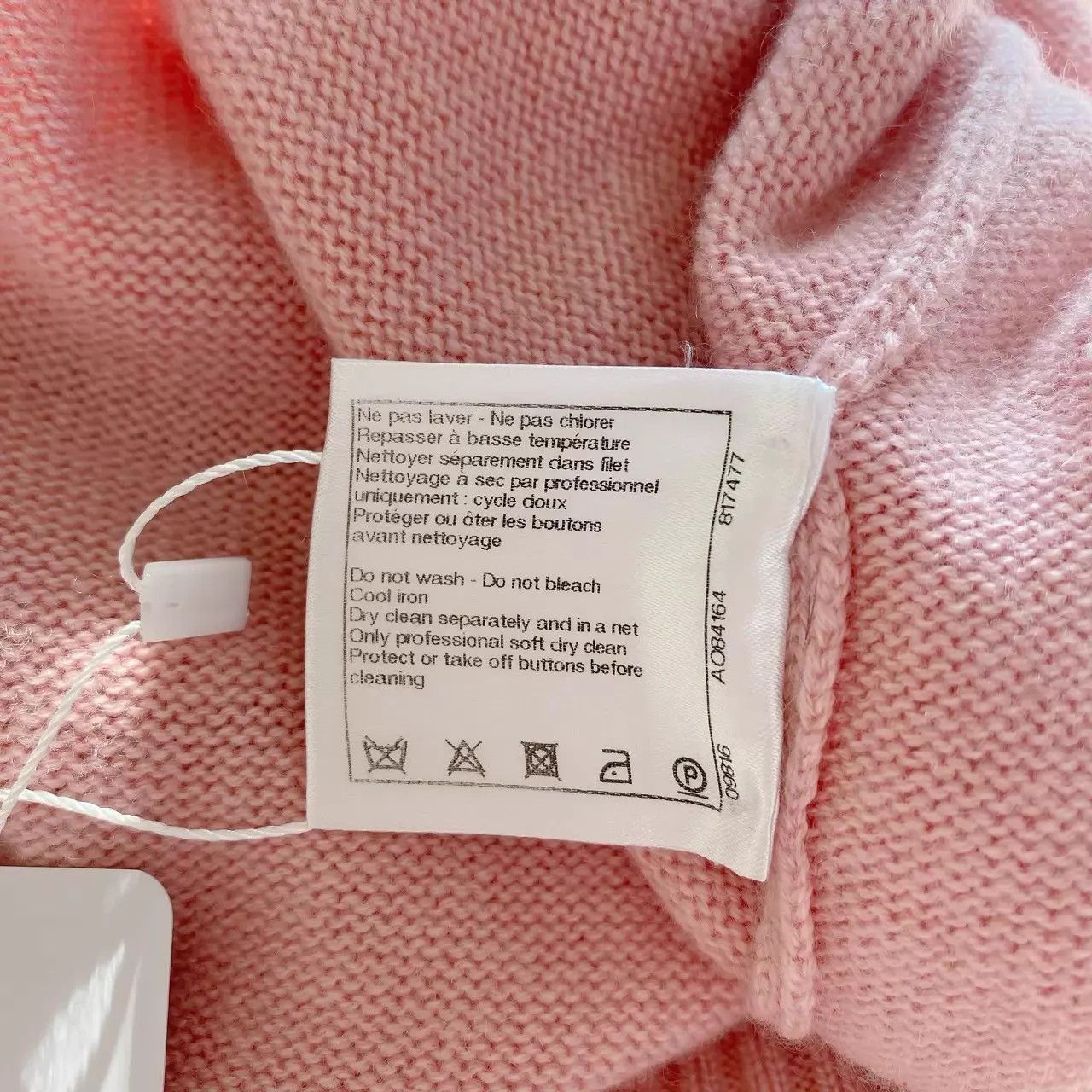 Chanel Chanel pink bag clasp knit top 38 Size S / US 4 / IT 40 - 7 Thumbnail