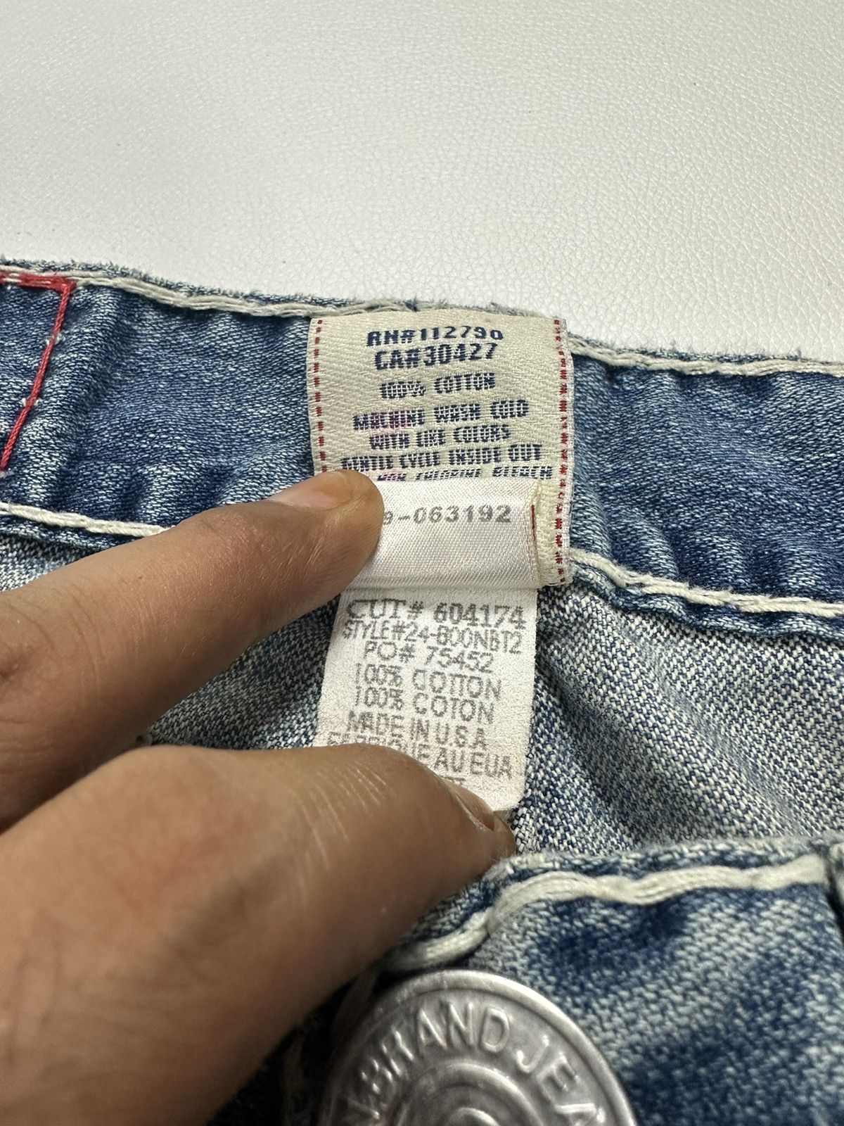 True Religion True Religion Bobby Super T Distressed Denim Size US 31 - 10 Thumbnail